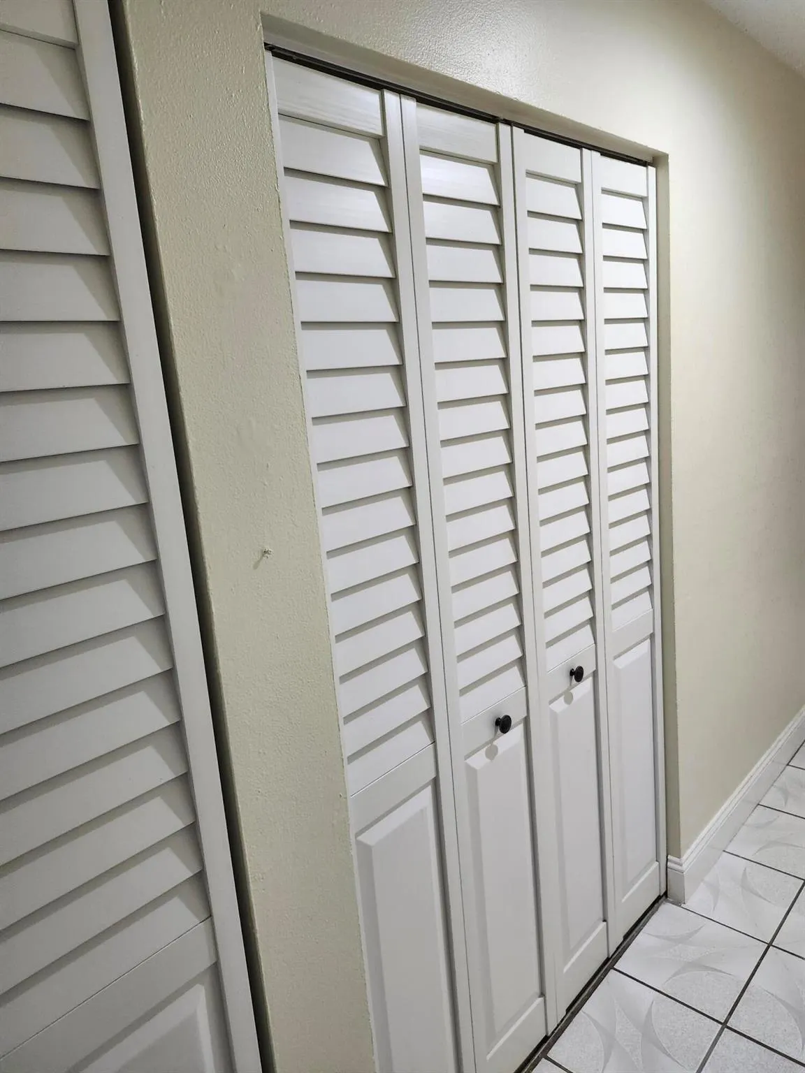 5937 Forest Hill Blvd, #205