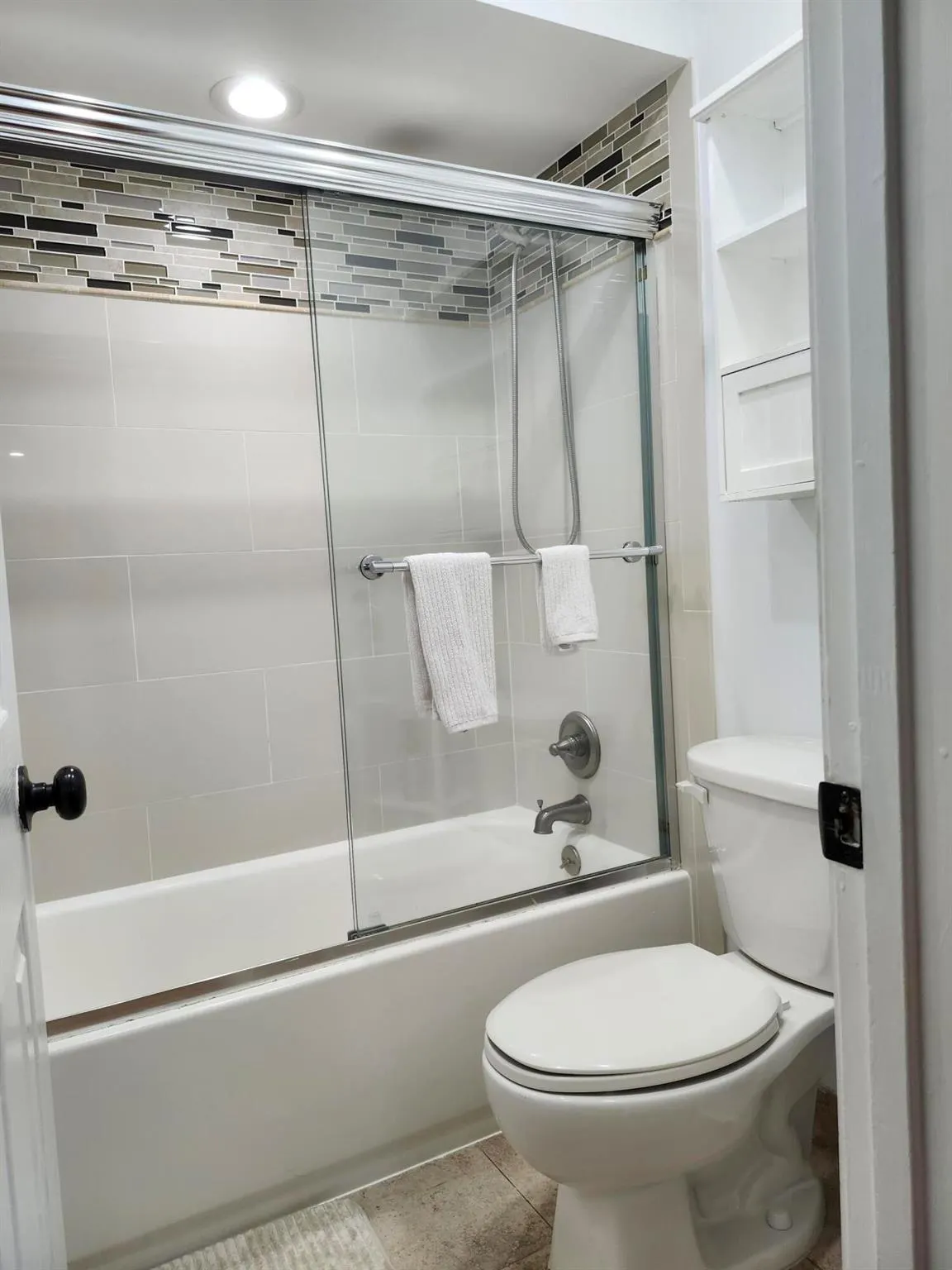 5937 Forest Hill Blvd, #205