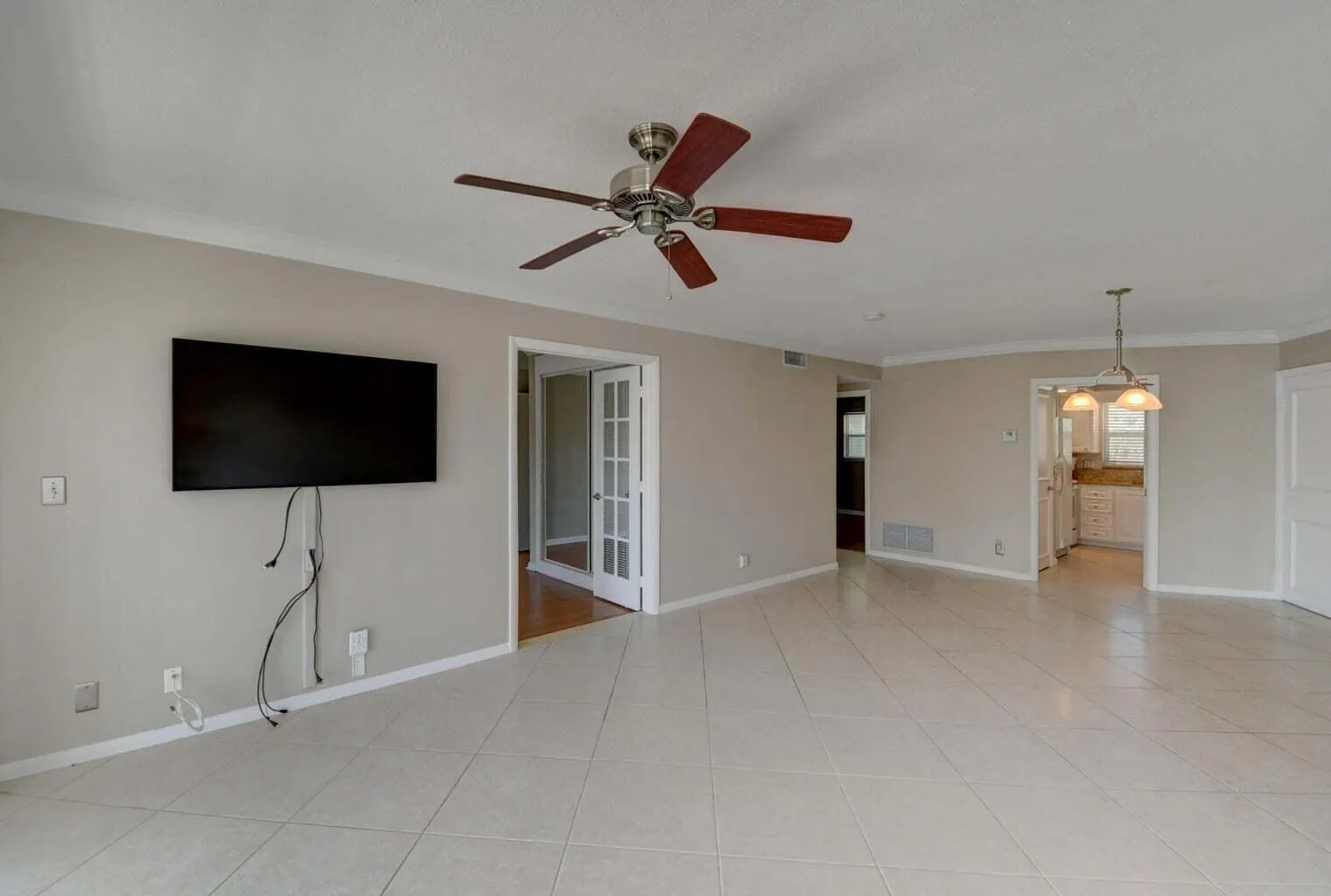 68 Yacht Club Drive, #20