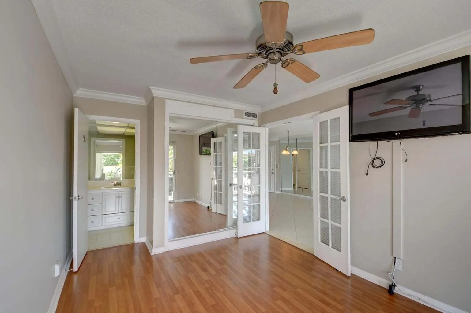 68 Yacht Club Drive, #20
