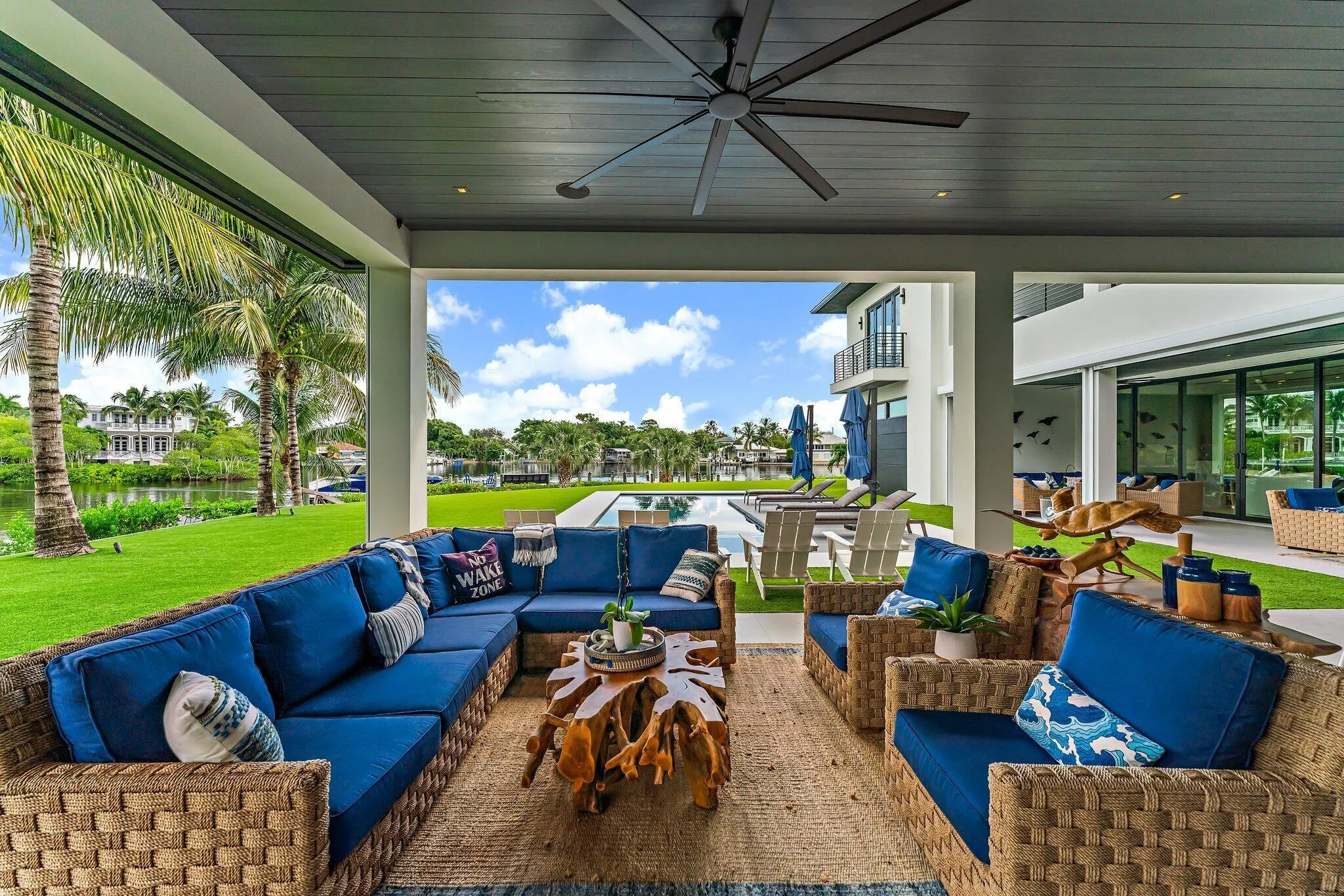 18941 SE Reach Island Lane