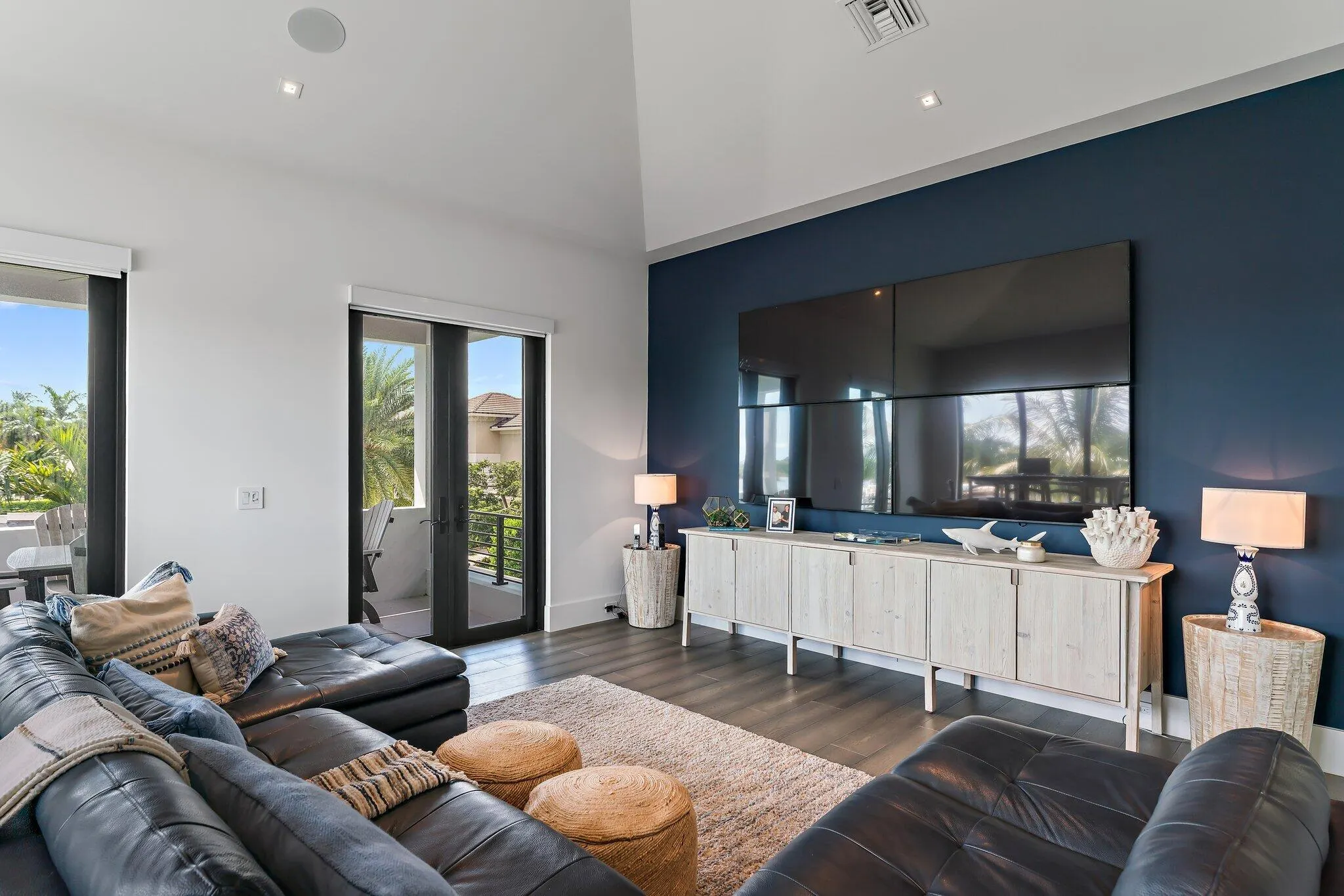 18941 SE Reach Island Lane