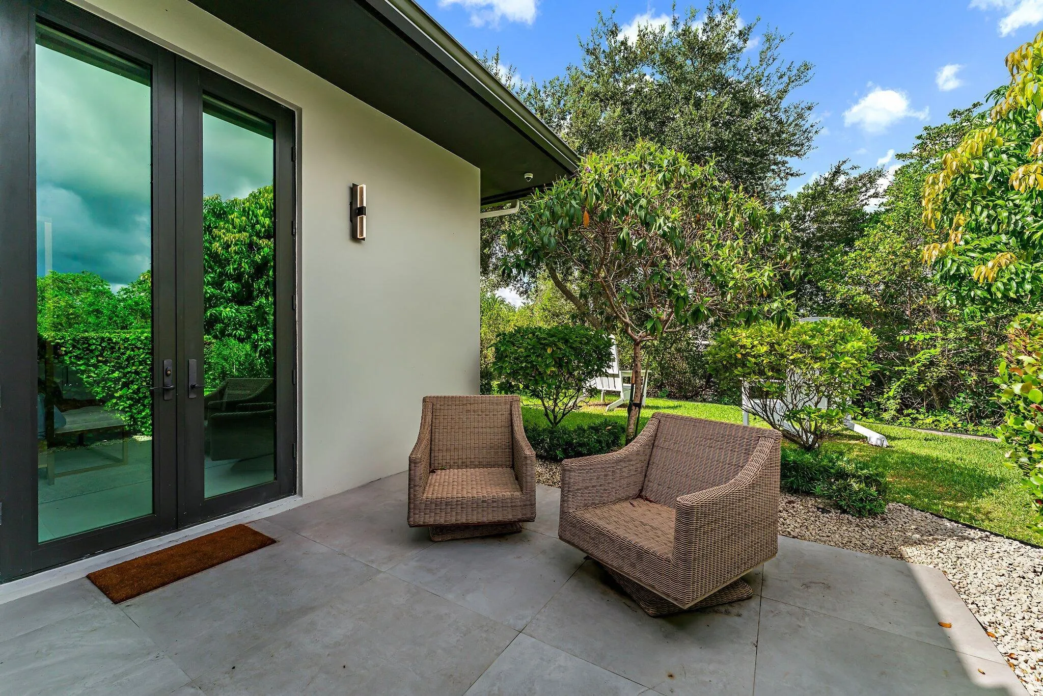18941 SE Reach Island Lane