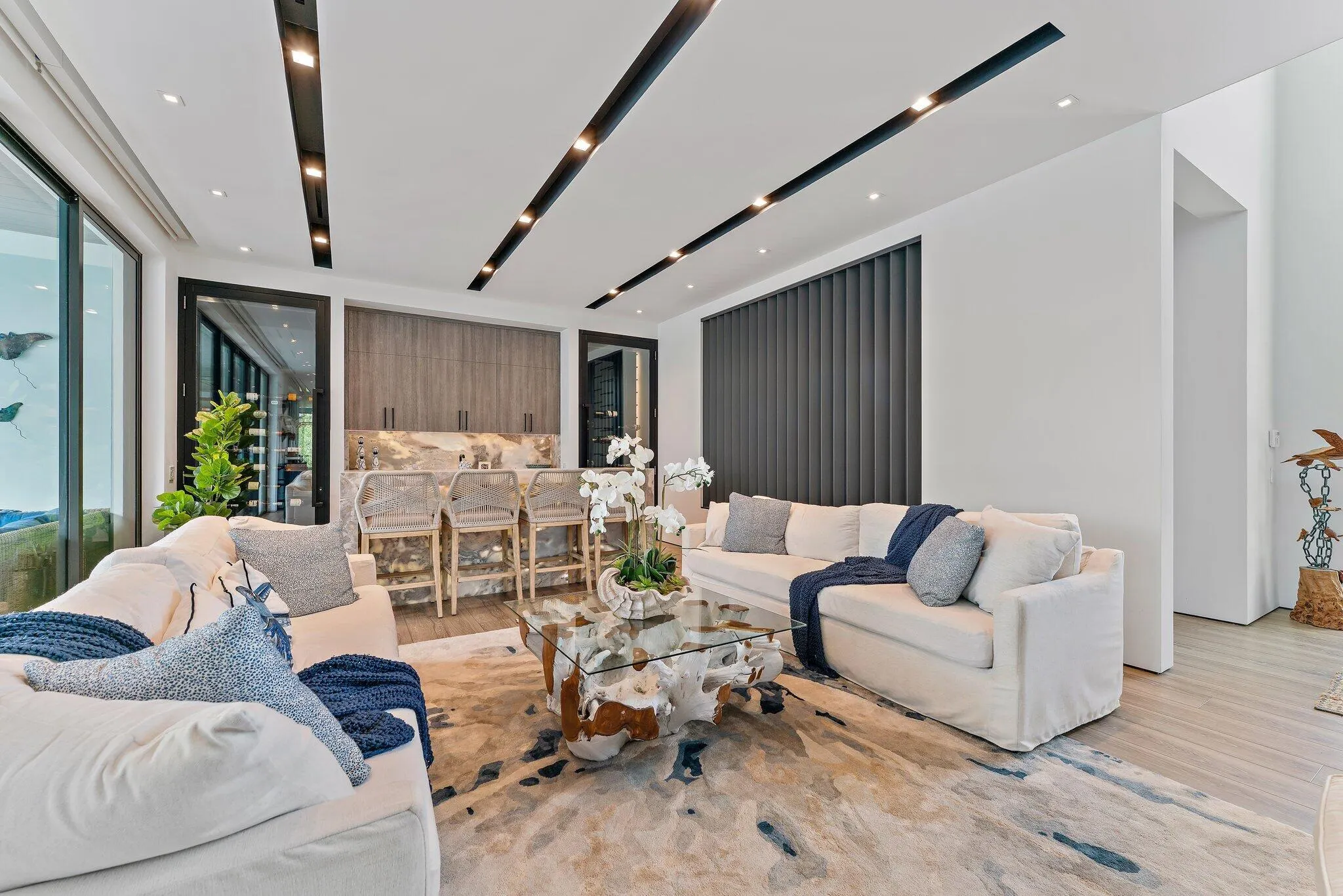 18941 SE Reach Island Lane
