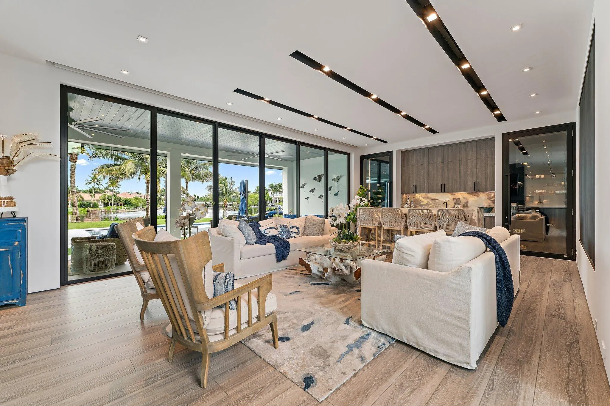 18941 SE Reach Island Lane