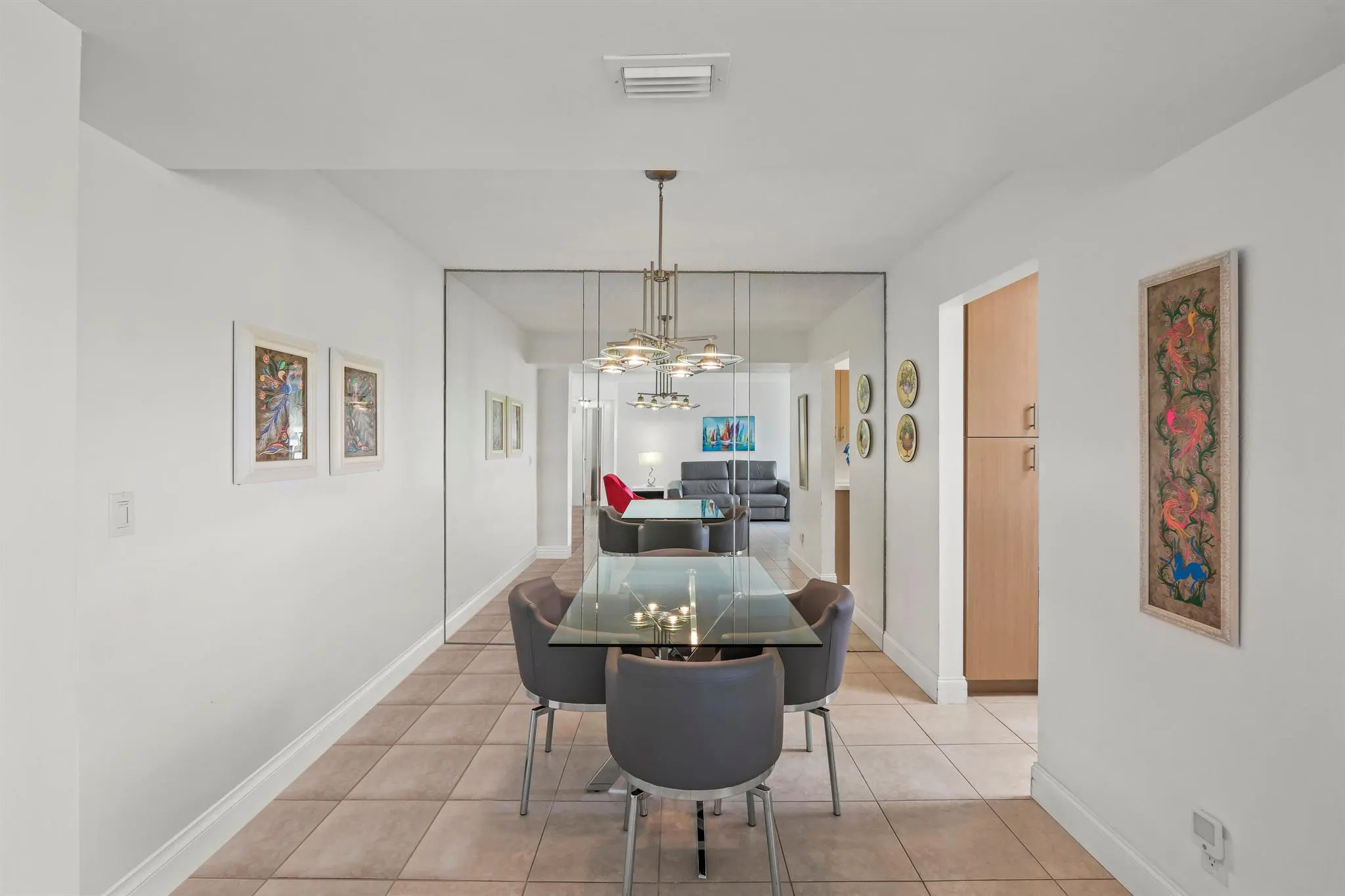 3871 Via Poinciana, #104