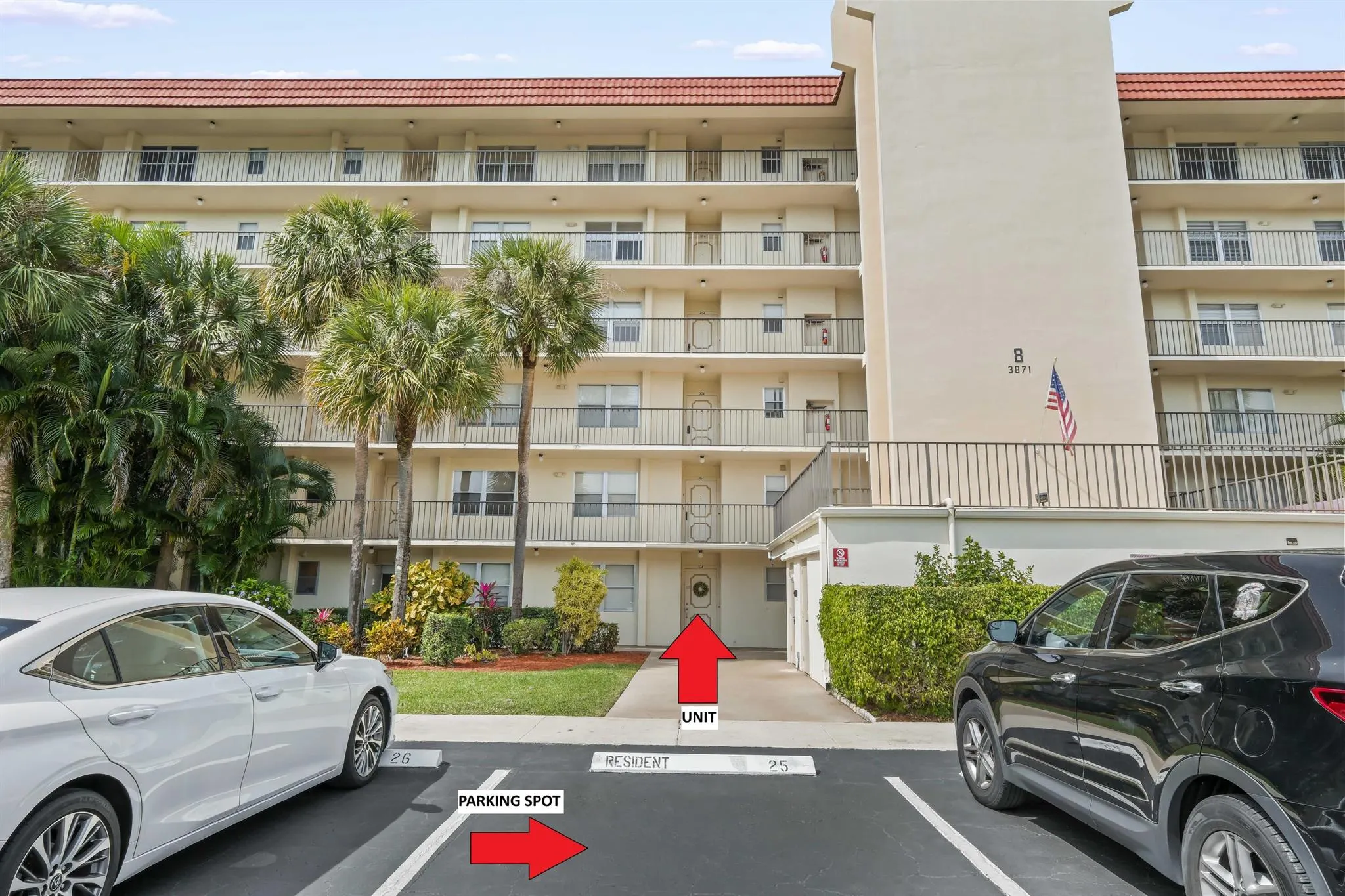 3871 Via Poinciana, #104