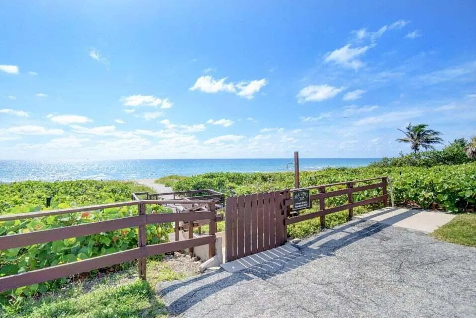 2871 N Ocean Boulevard, #C 207