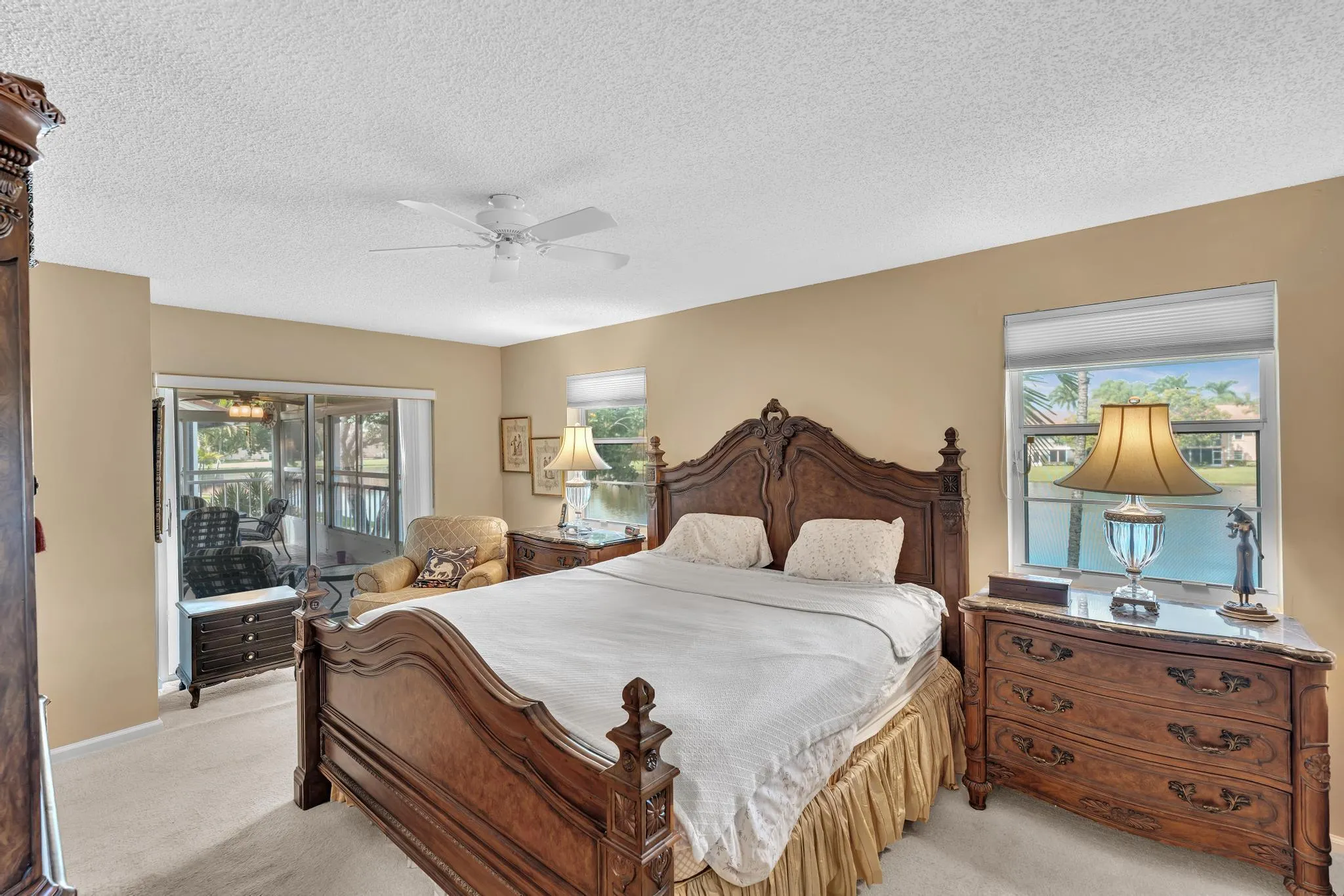 9589 Shadybrook Drive, #201