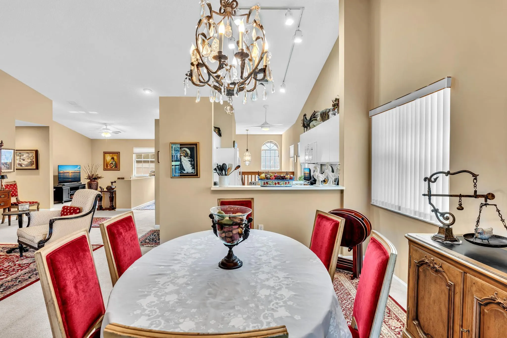 9589 Shadybrook Drive, #201