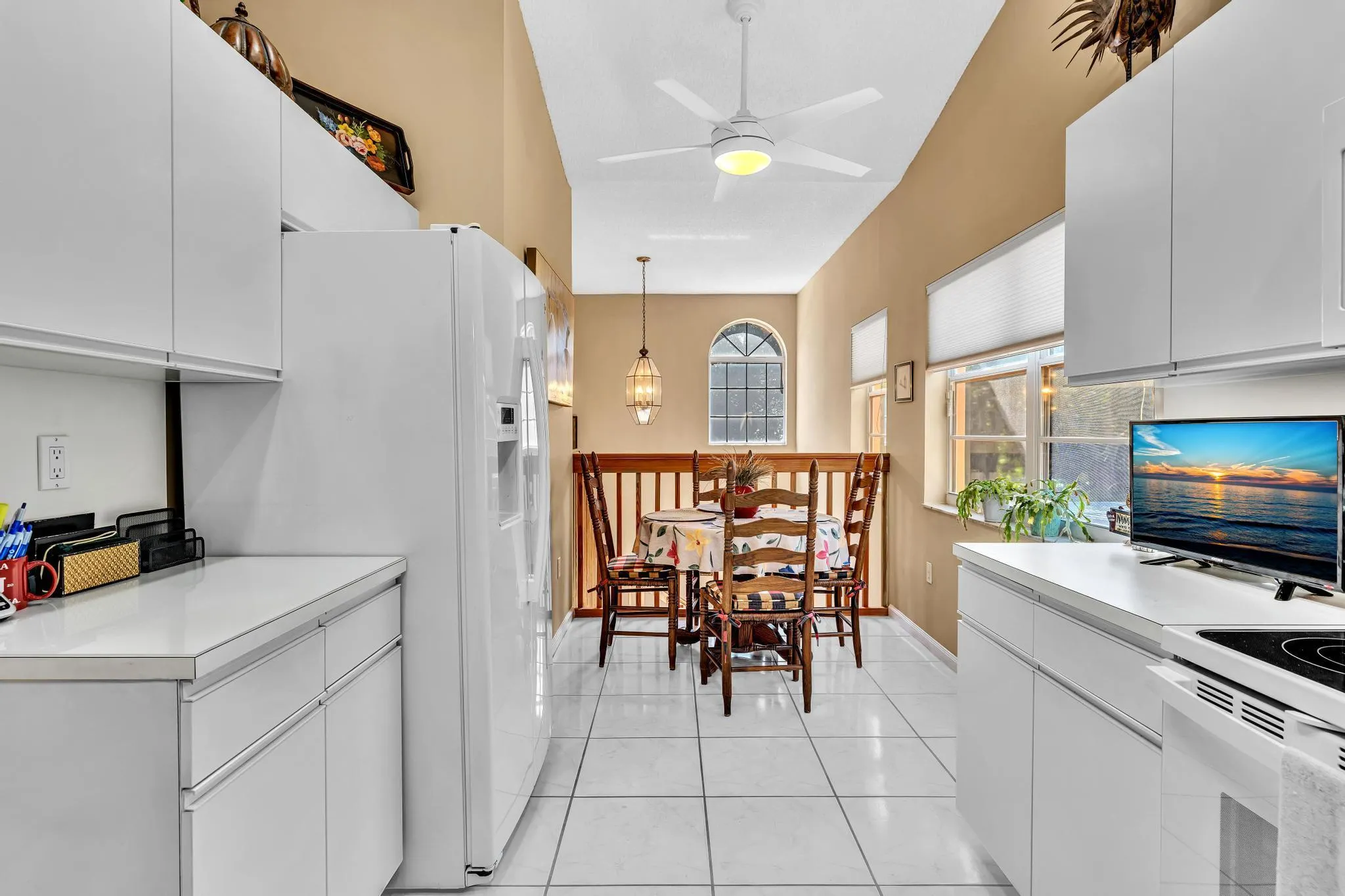 9589 Shadybrook Drive, #201