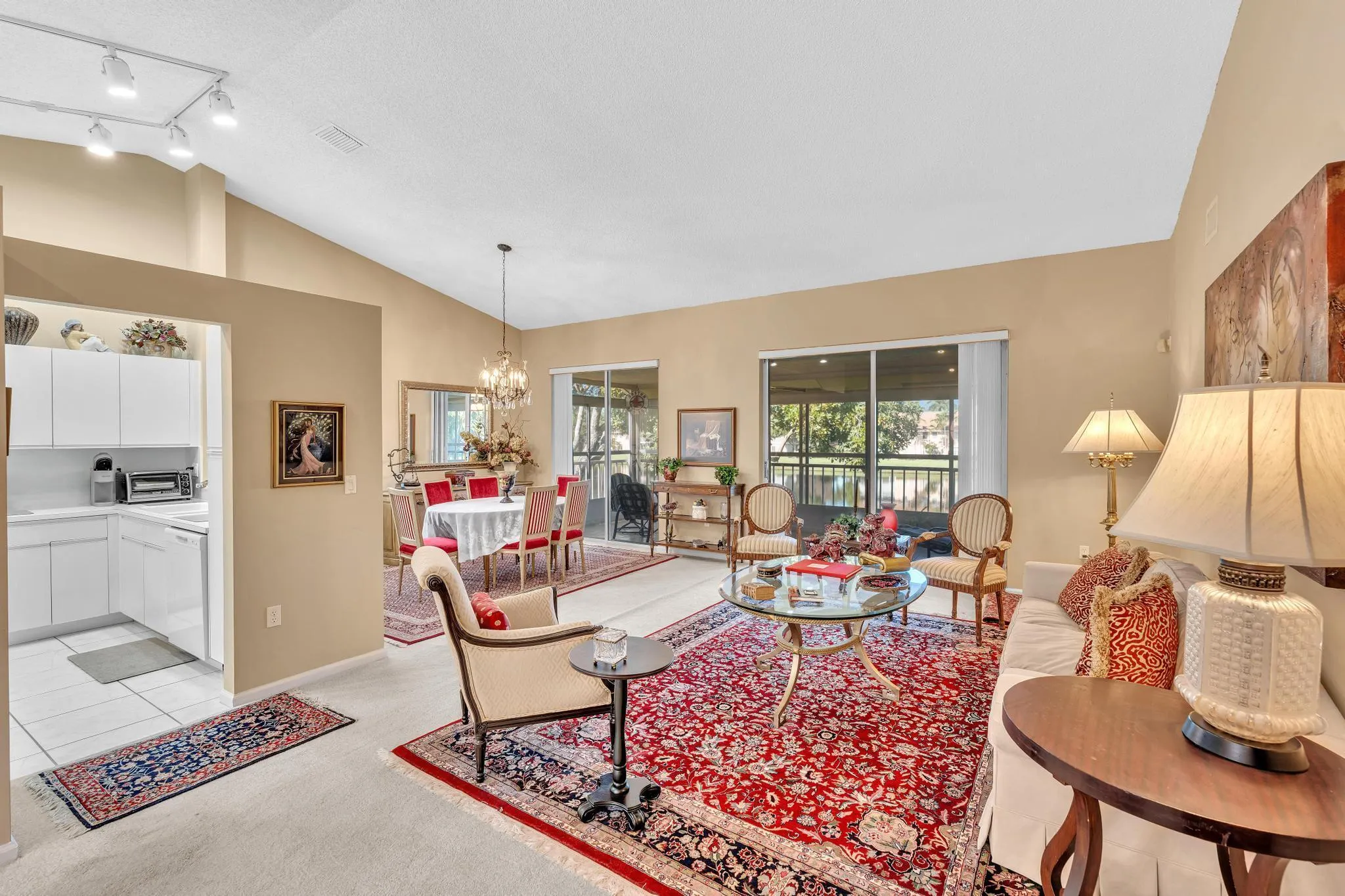 9589 Shadybrook Drive, #201