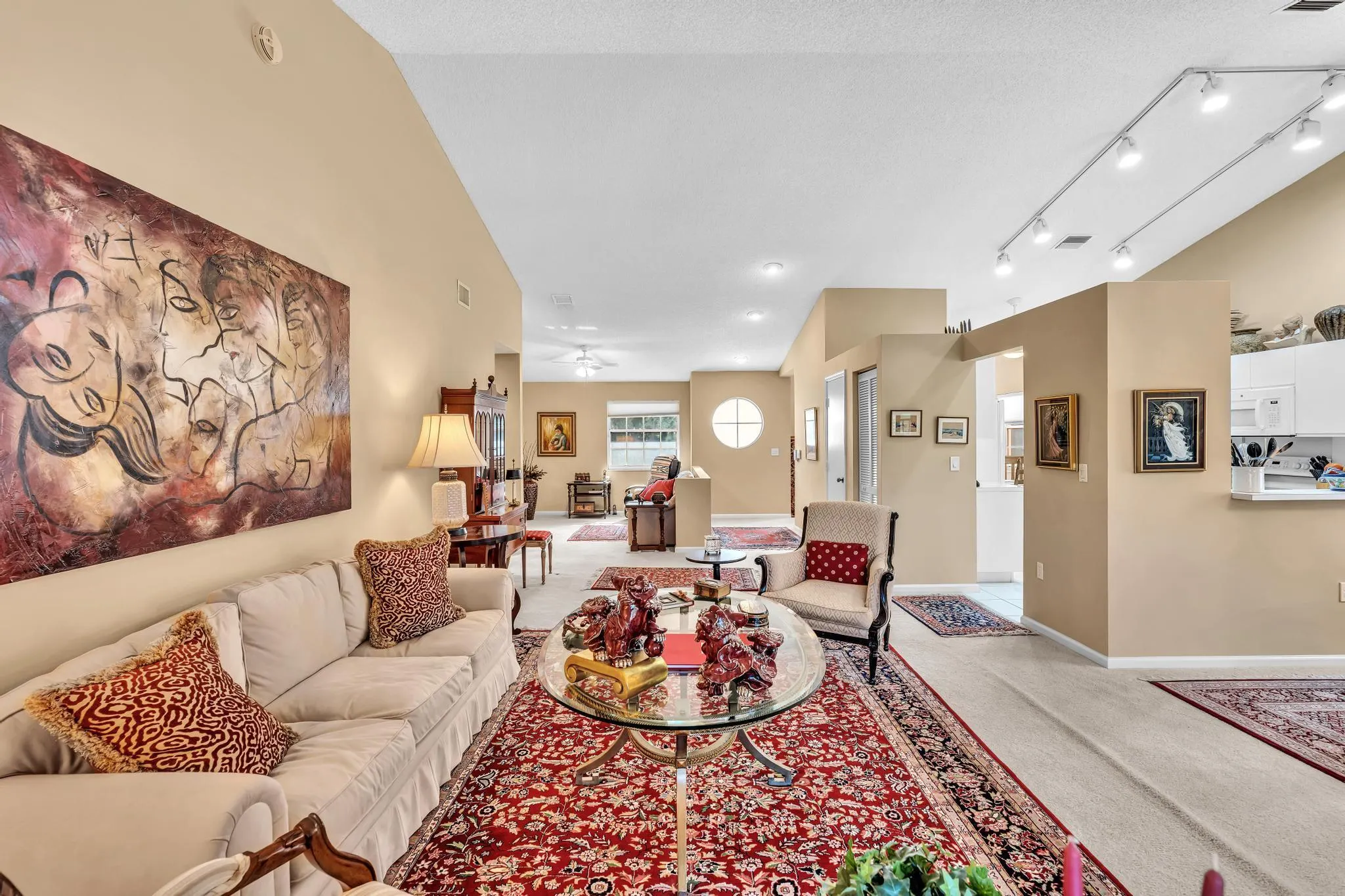 9589 Shadybrook Drive, #201