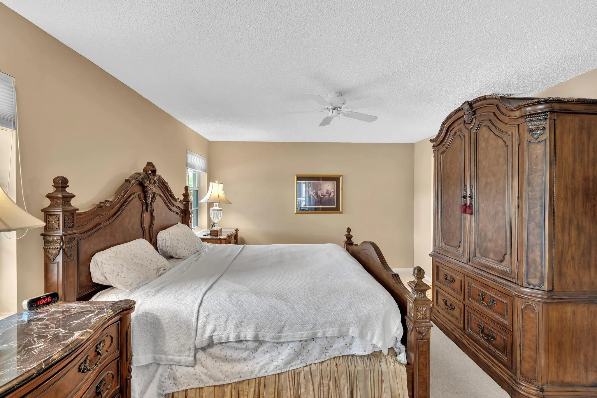 9589 Shadybrook Drive, #201