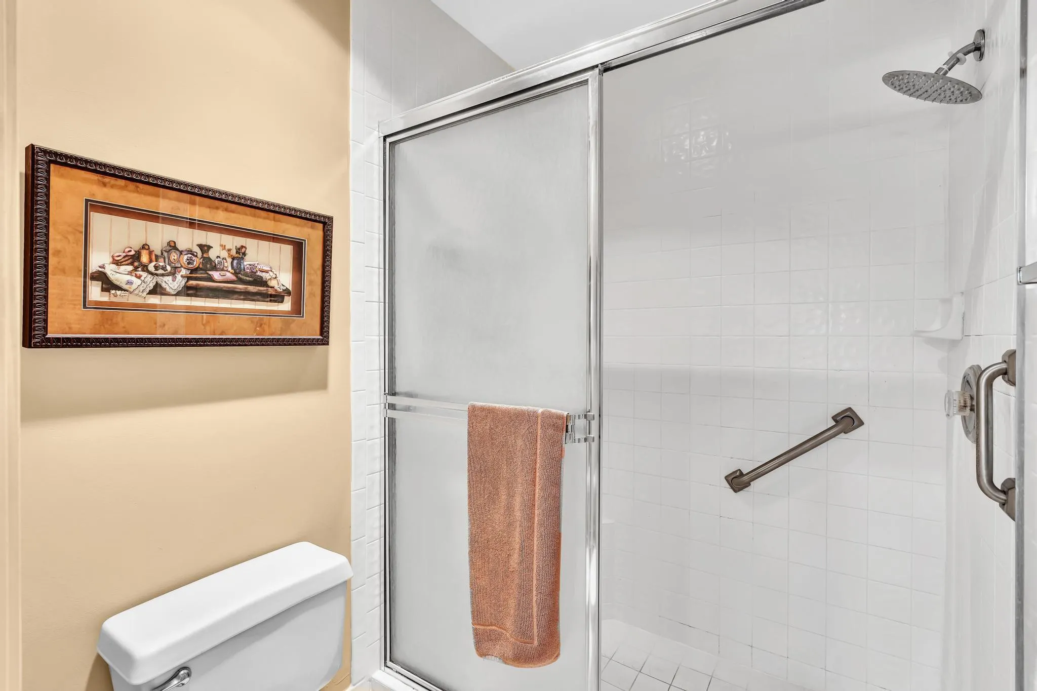 9589 Shadybrook Drive, #201