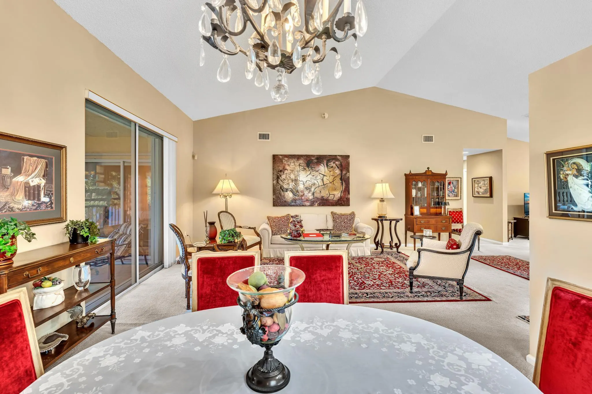 9589 Shadybrook Drive, #201