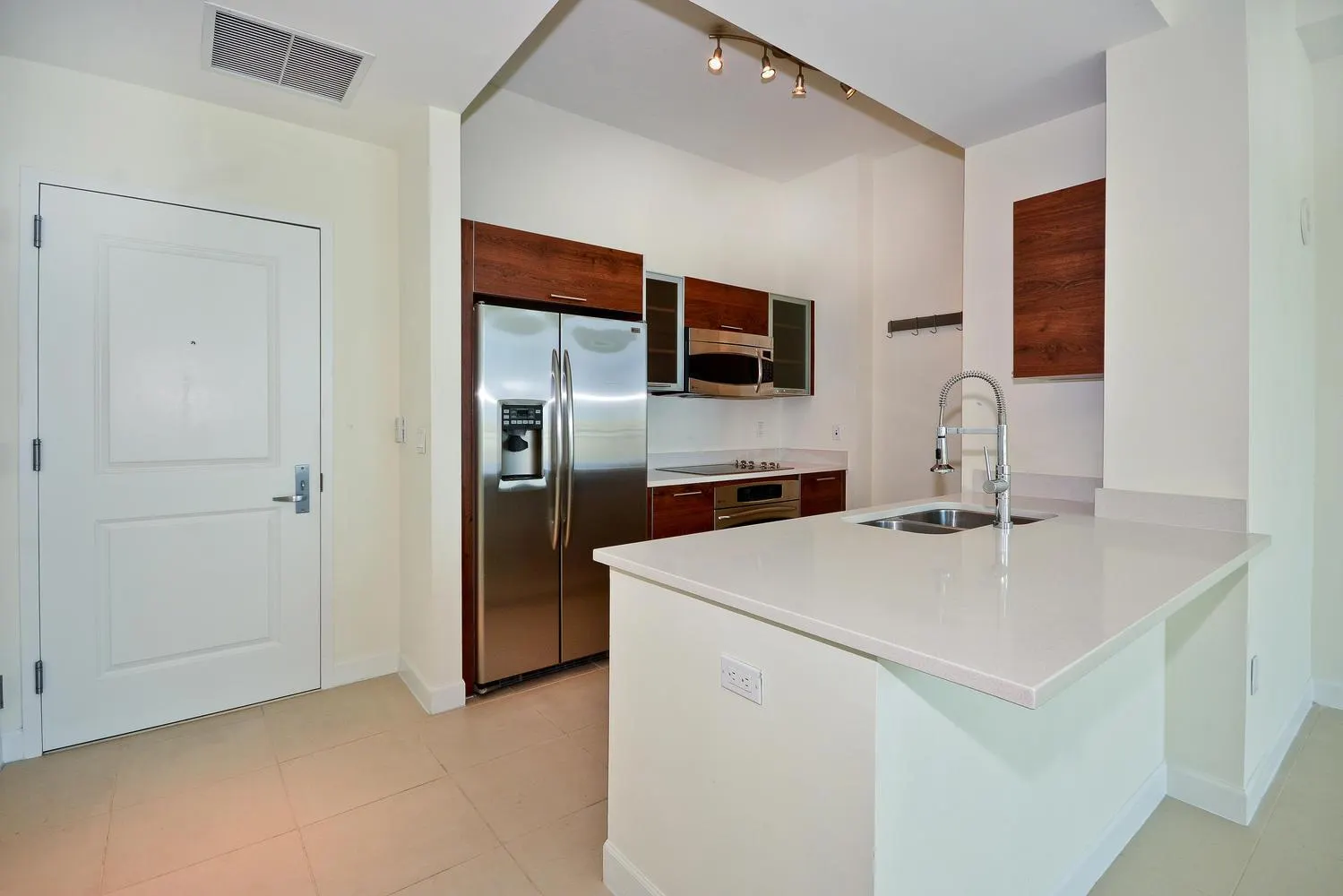 480 Hibiscus Street, #841