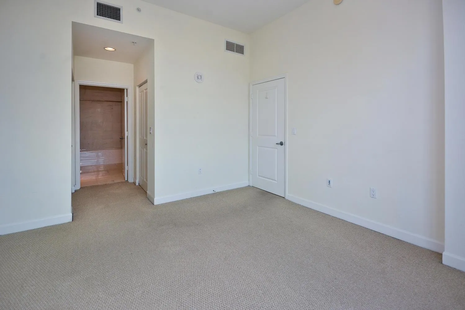 480 Hibiscus Street, #841