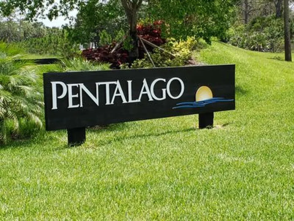 4750 SW Pentalago Place