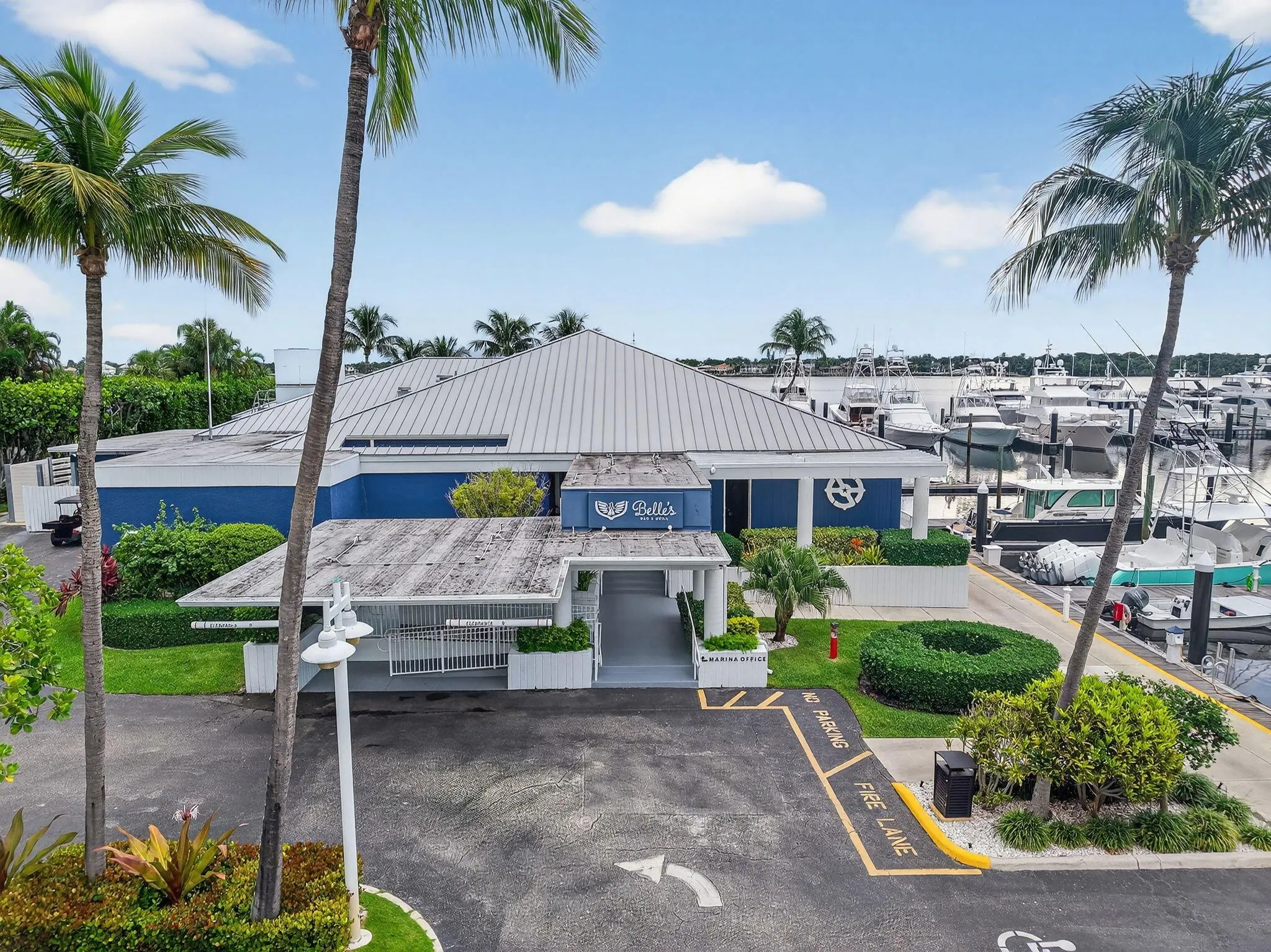 132 Lakeshore Drive, #1118