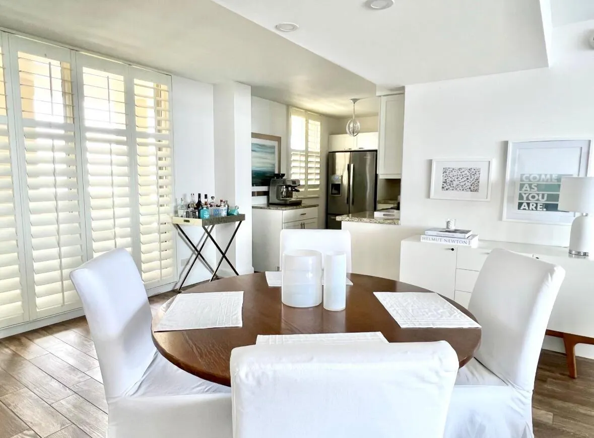 132 Lakeshore Drive, #1118