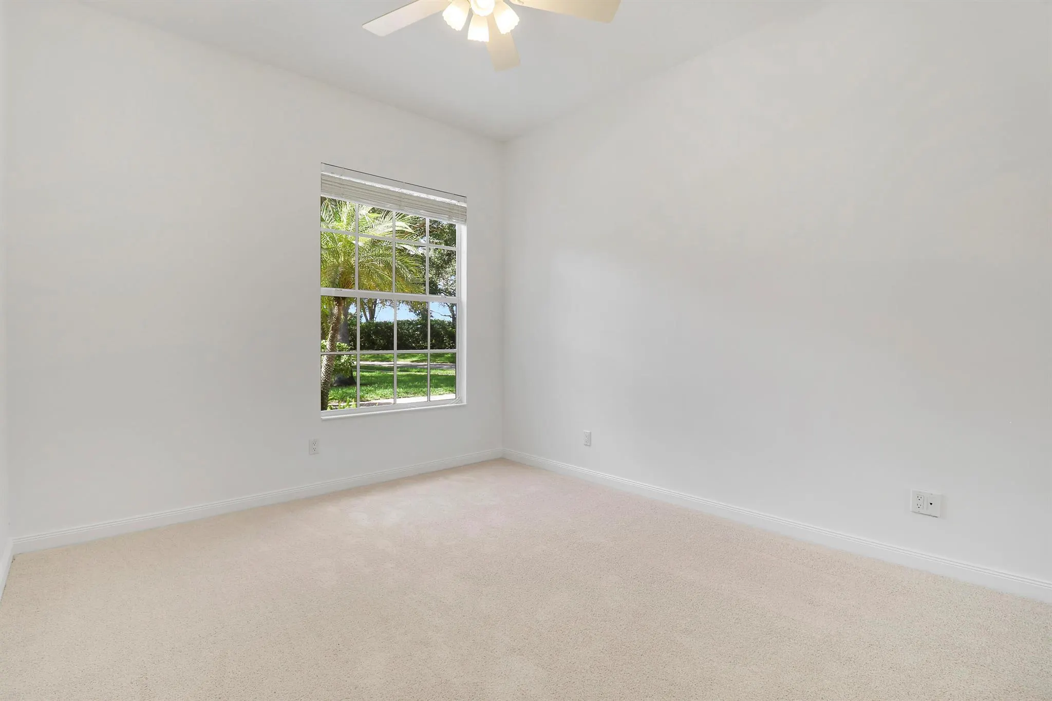 1323 St Lawrence Drive