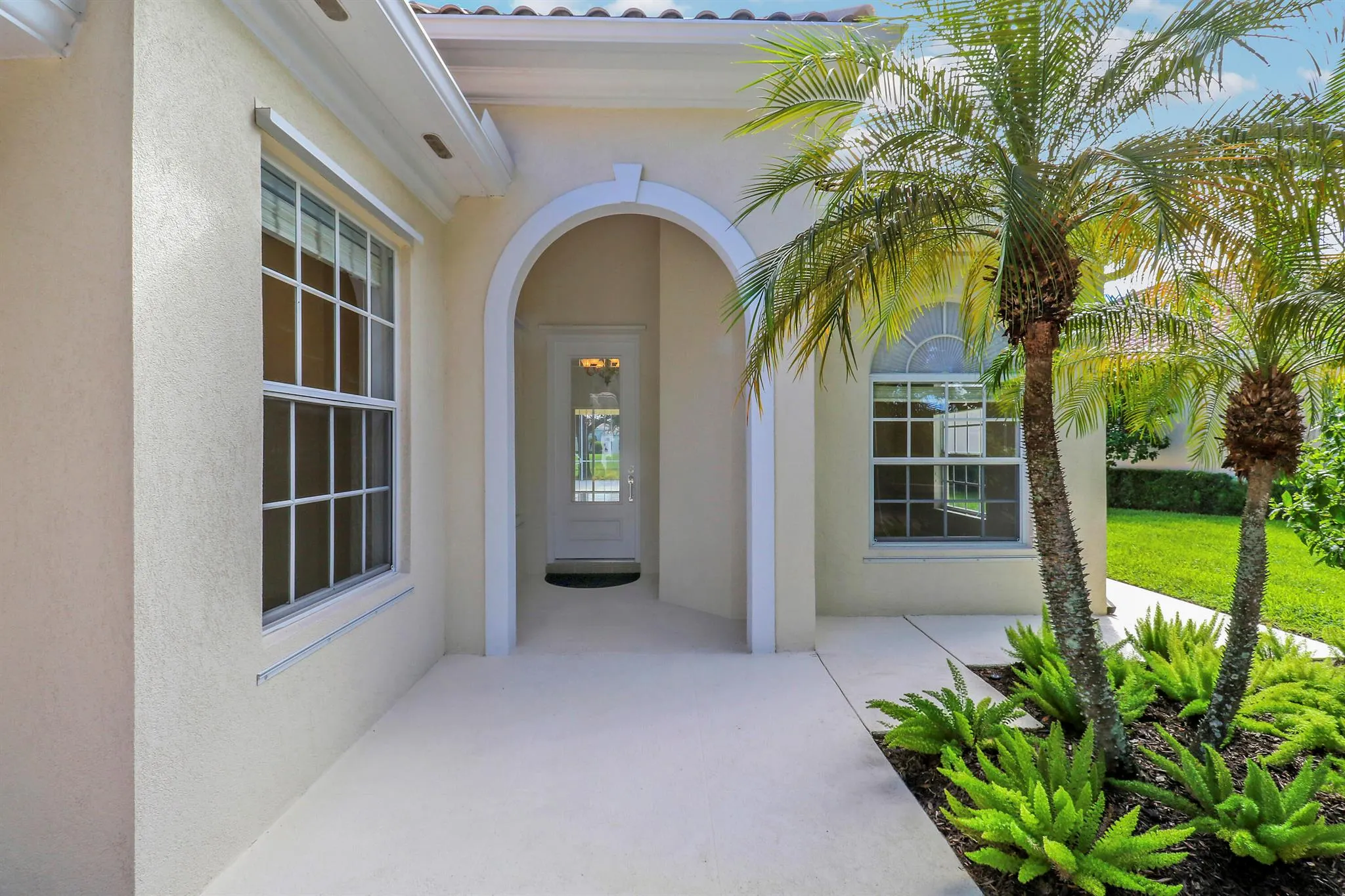 1323 St Lawrence Drive