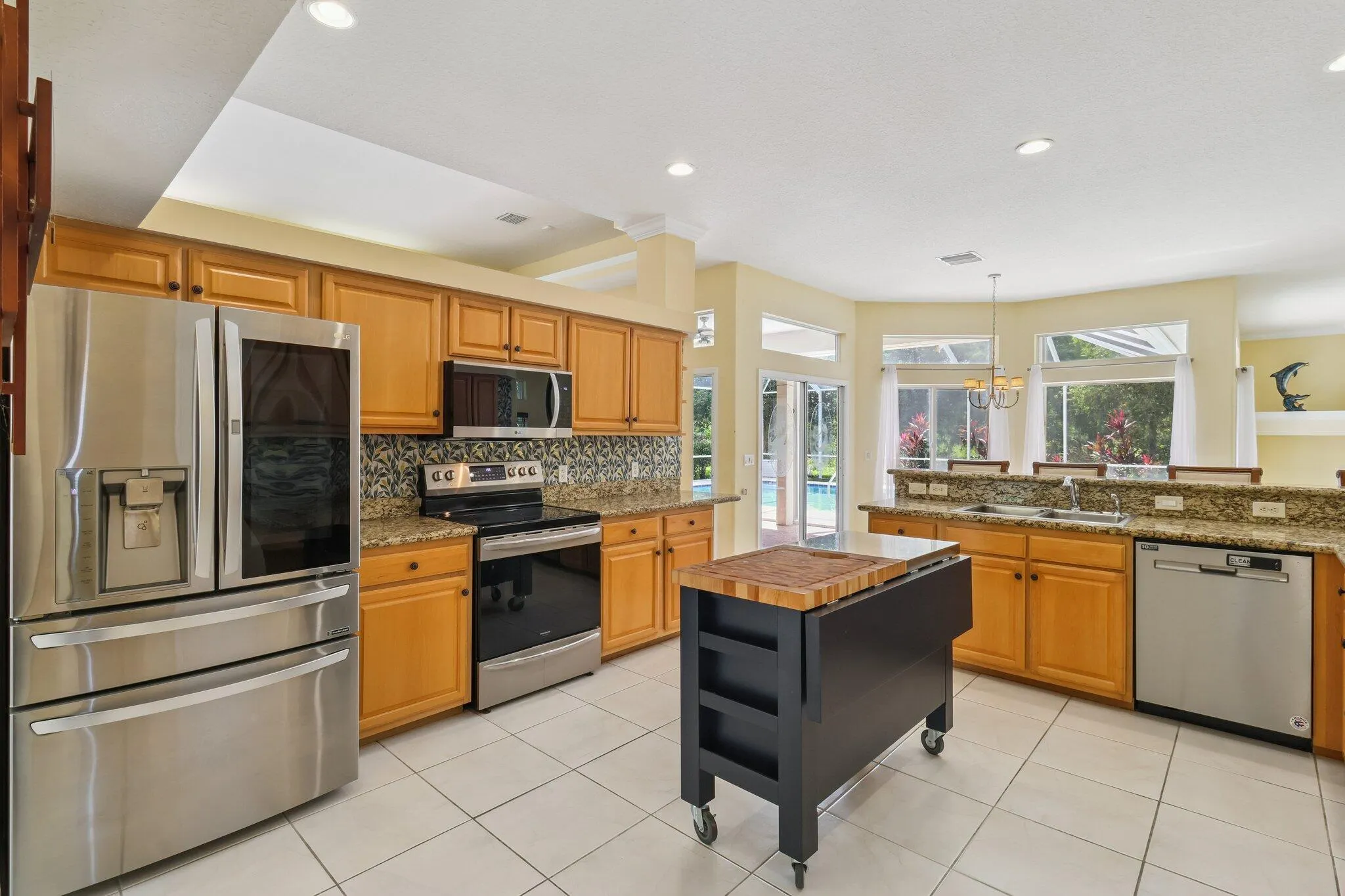 1190 SW Mirror Lake Cove