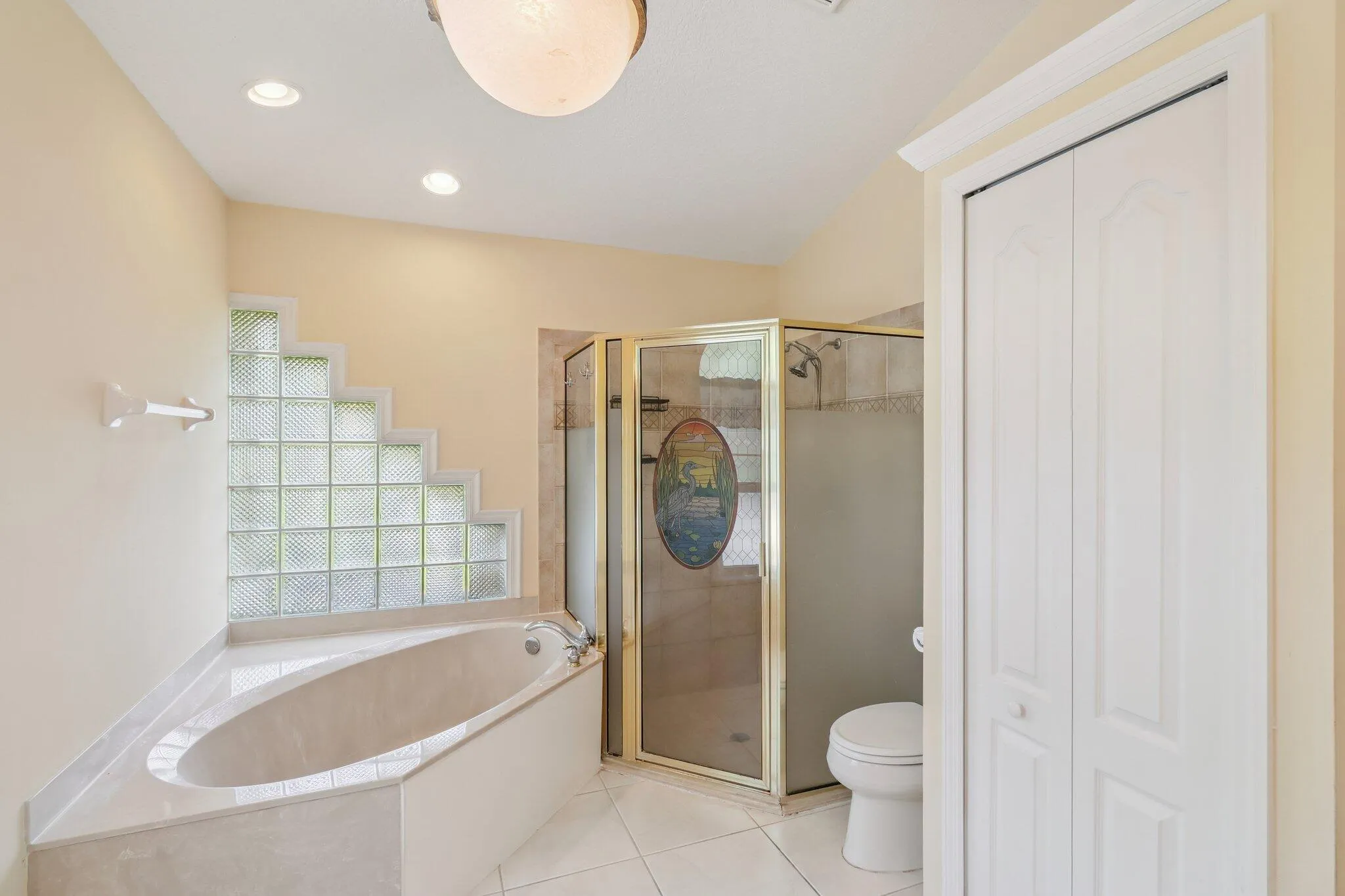 1190 SW Mirror Lake Cove