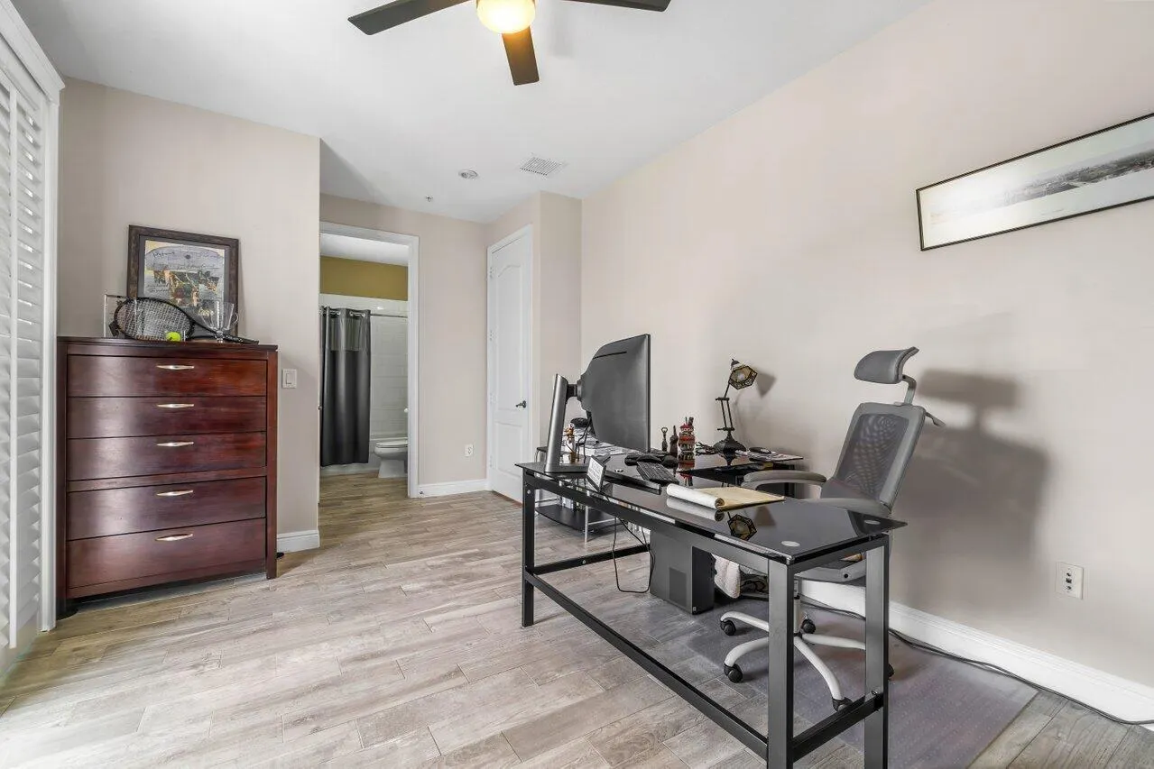 3805 NW 5th Terrace