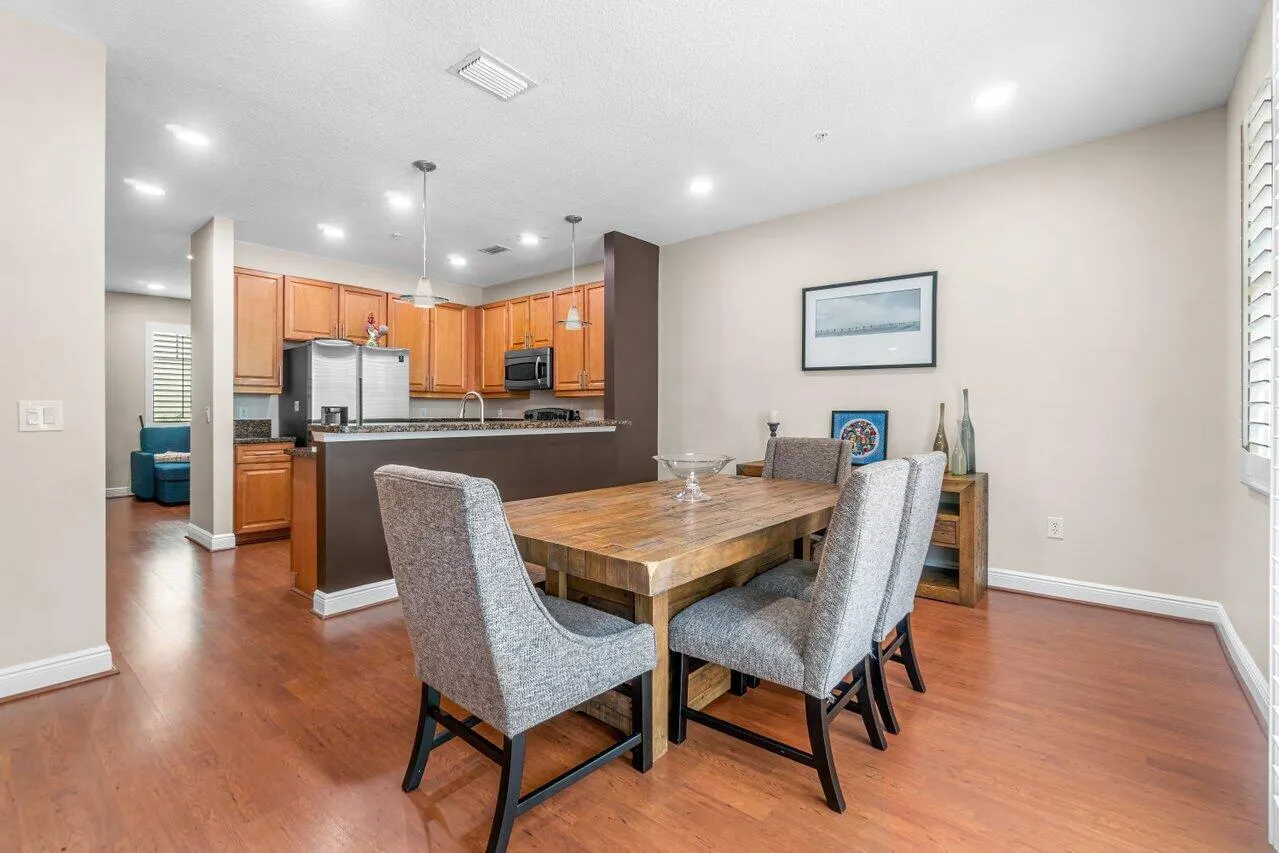 3805 NW 5th Terrace