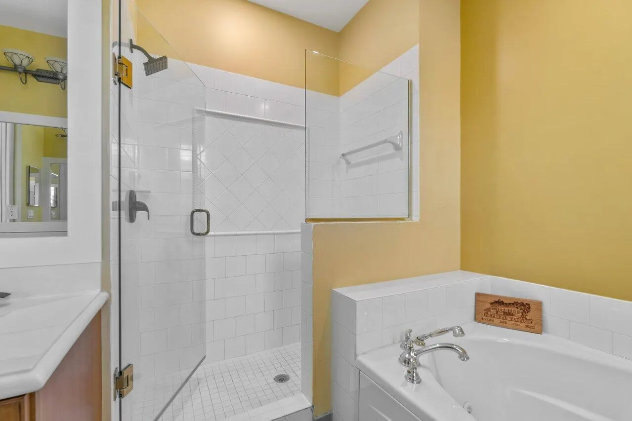 3805 NW 5th Terrace