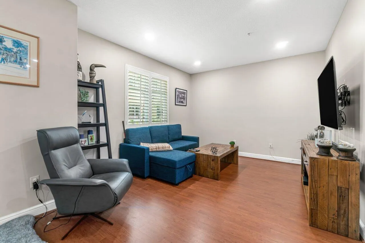 3805 NW 5th Terrace