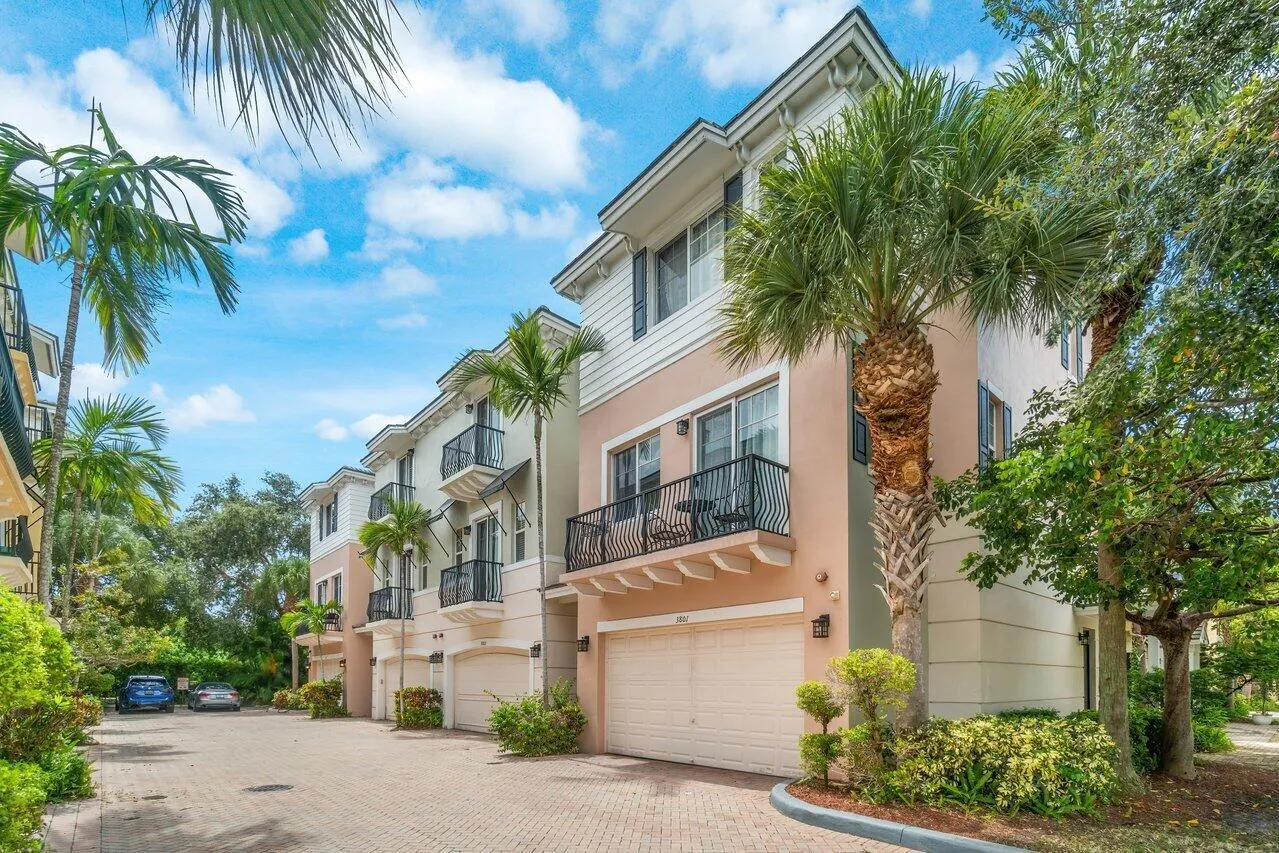 3805 NW 5th Terrace