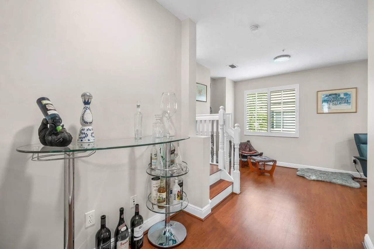 3805 NW 5th Terrace