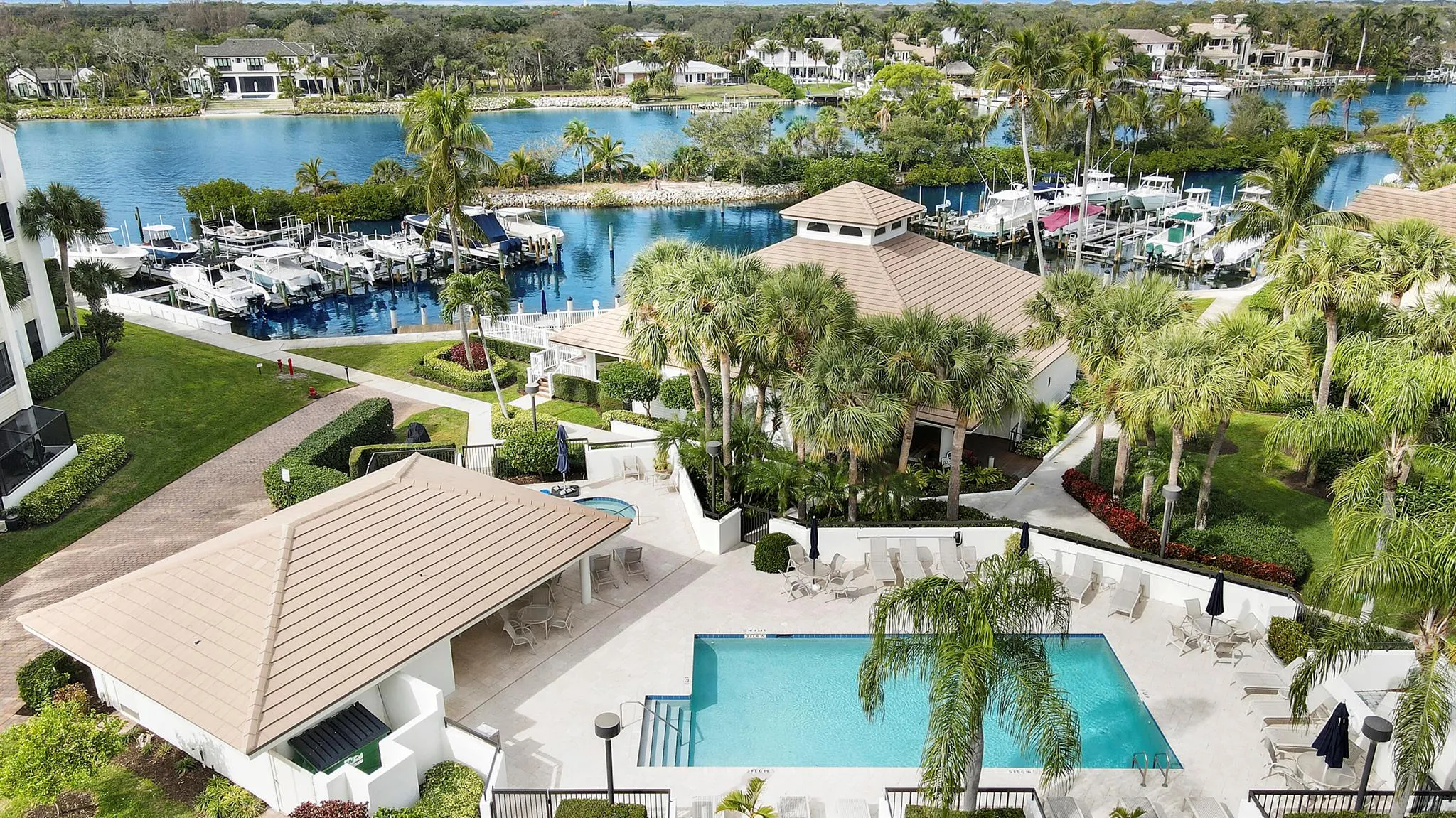 822 Oak Harbour Drive, #D-13