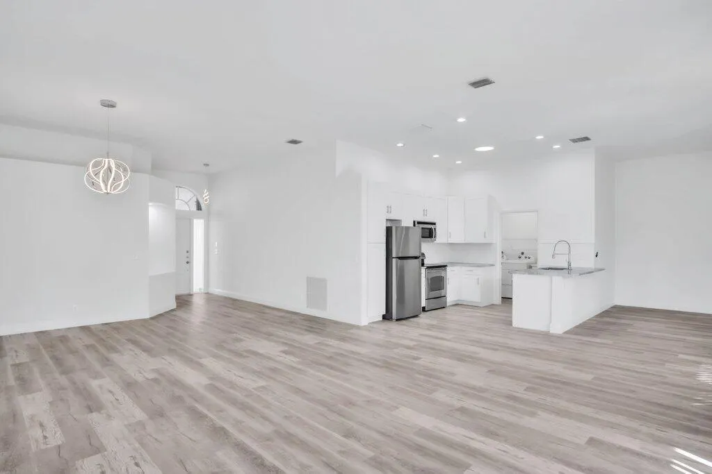 23425 Torre Circle
