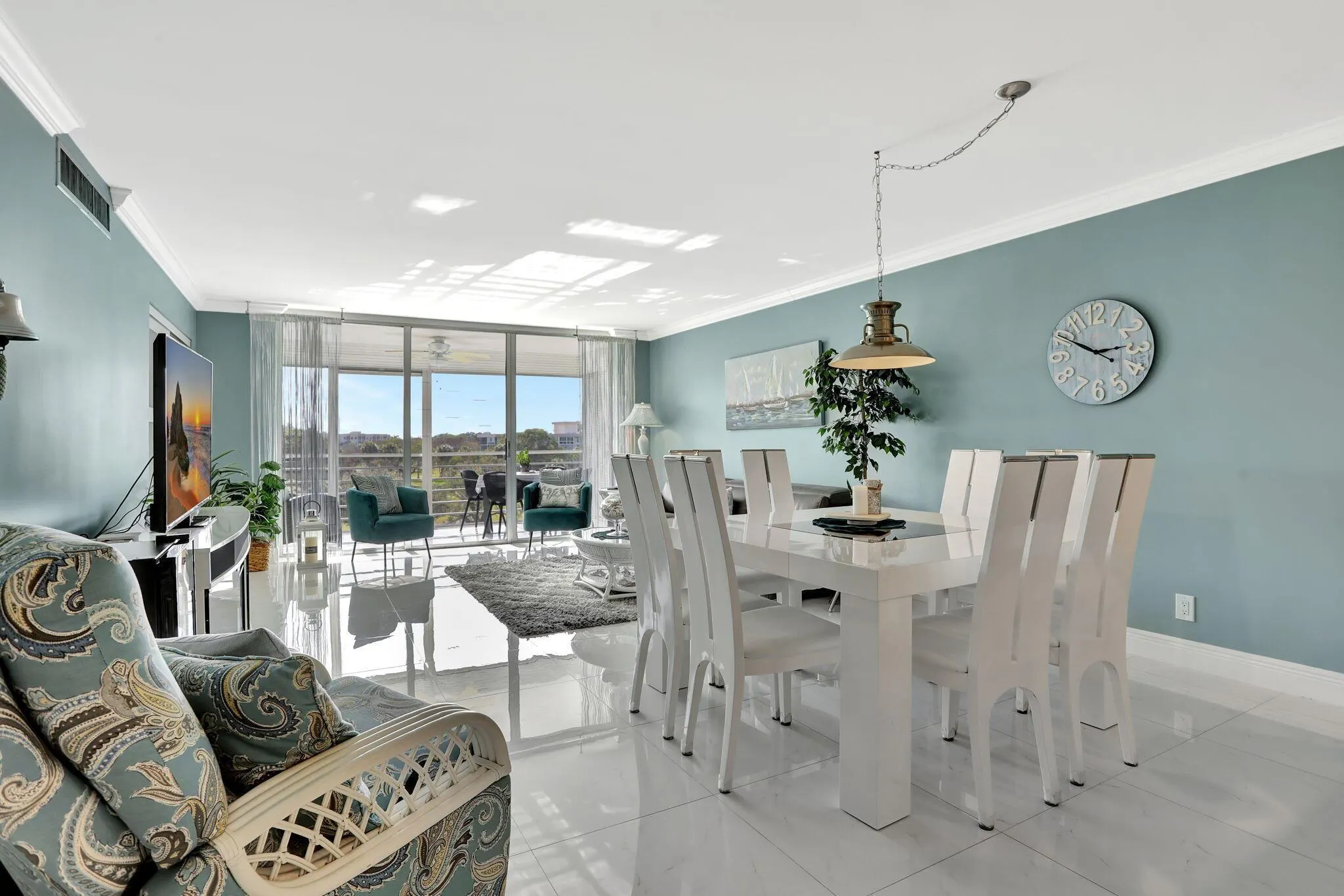 565 Oaks Lane, #512