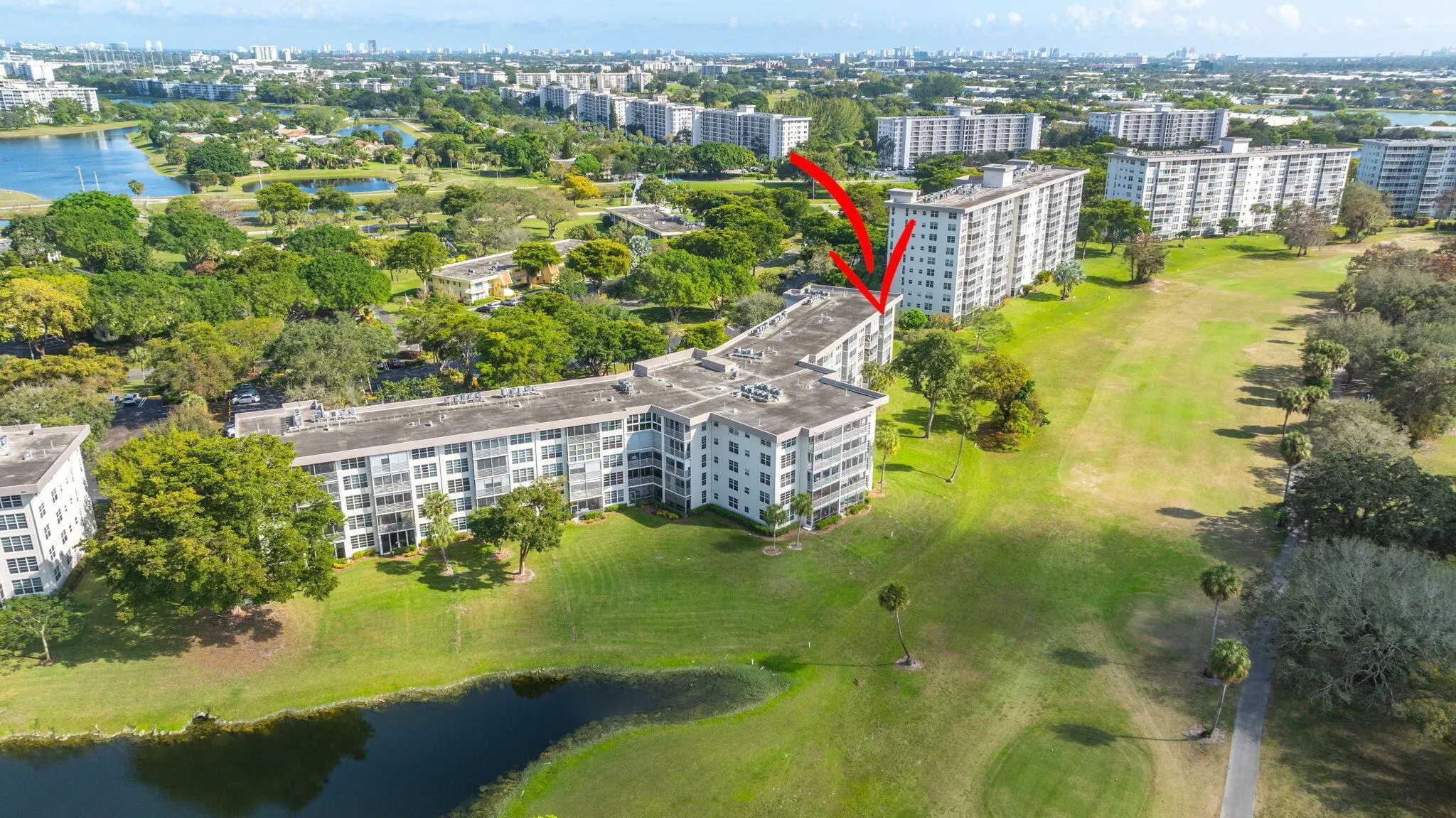565 Oaks Lane, #512