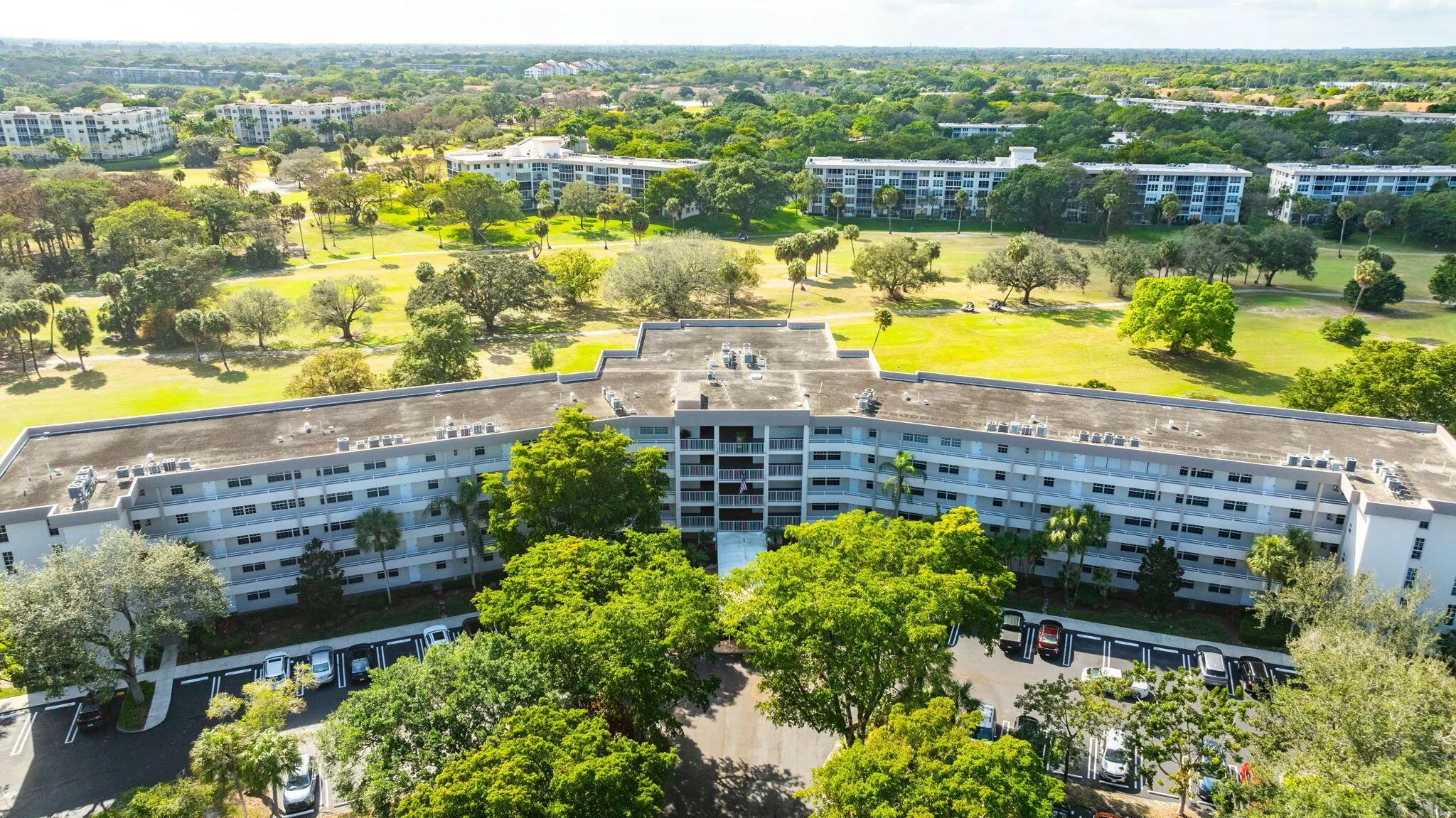 565 Oaks Lane, #512