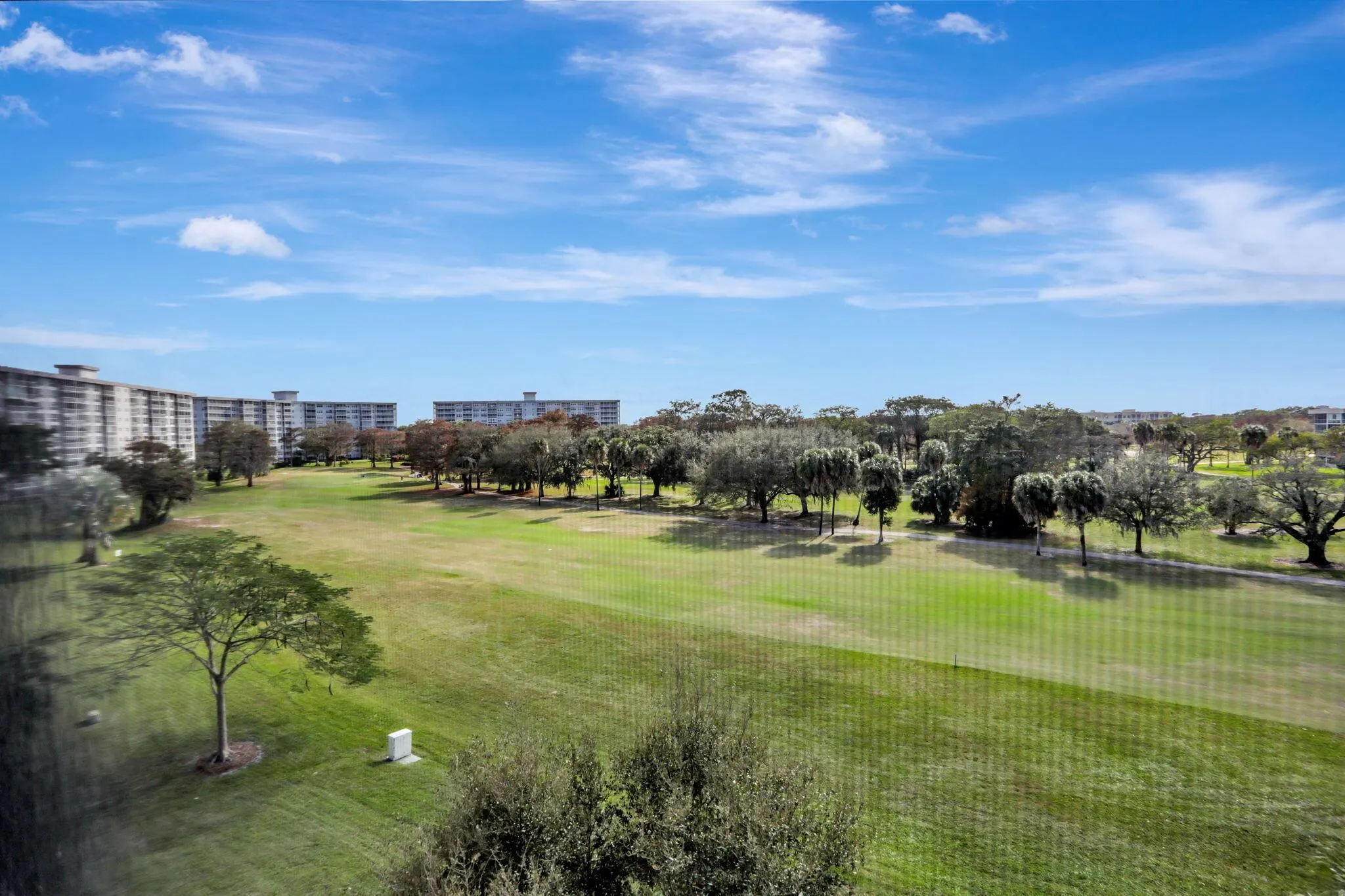 565 Oaks Lane, #512