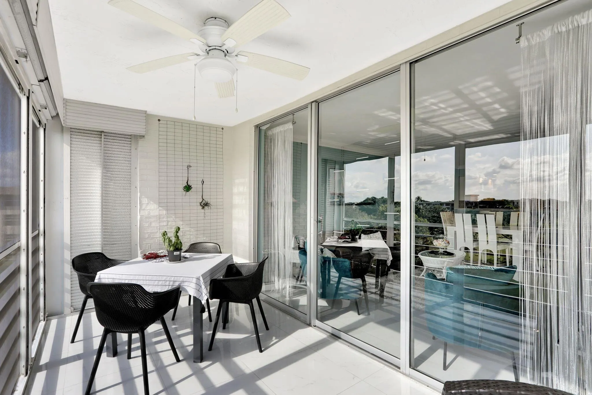 565 Oaks Lane, #512
