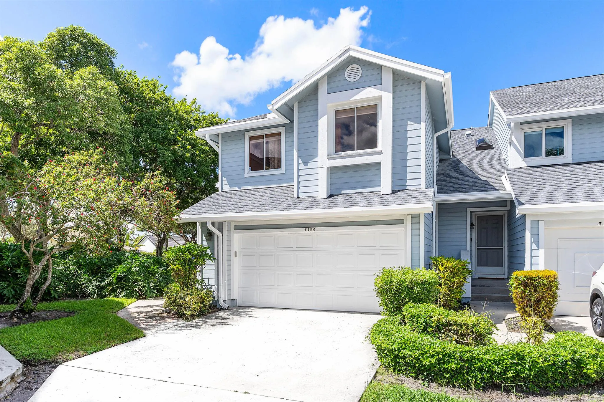 5306 Sapphire Valley