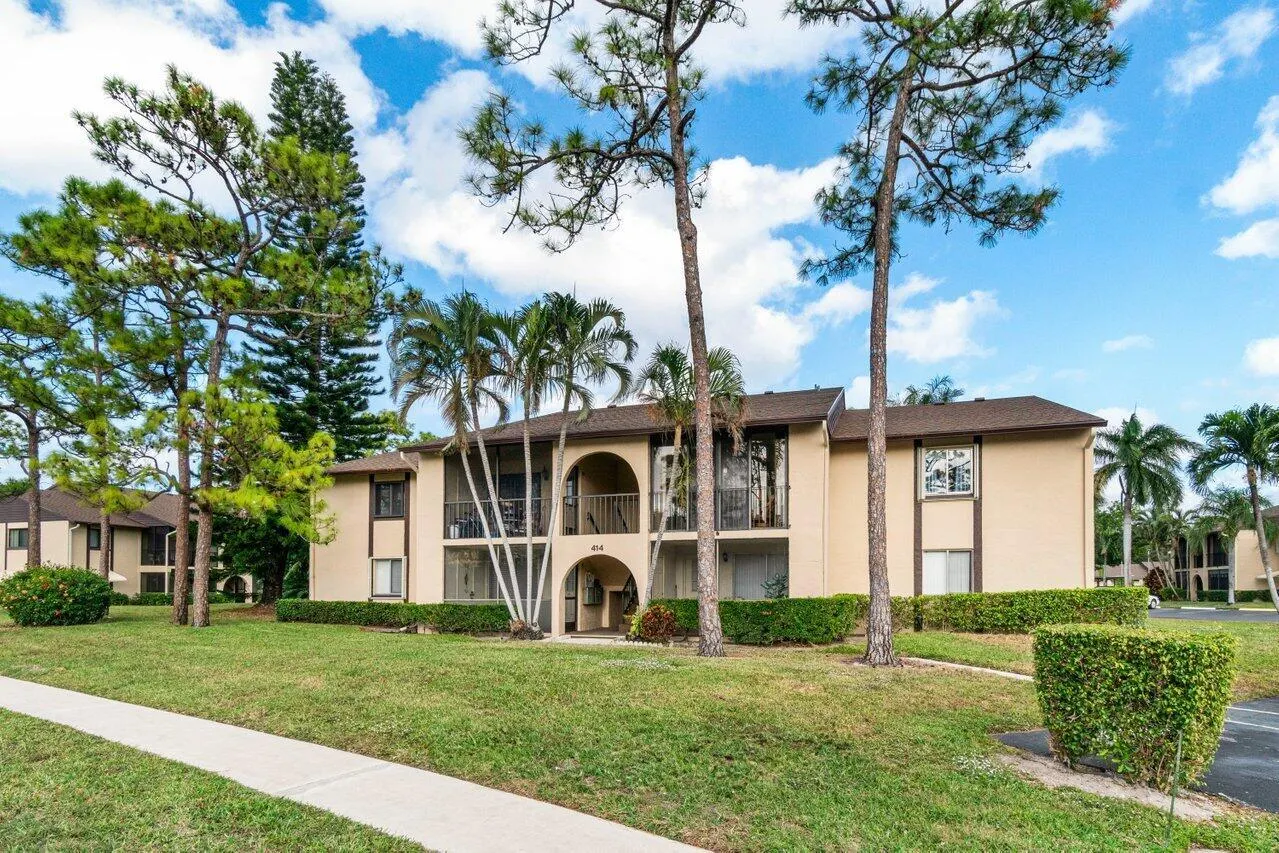 414 Pine Glen Lane, #D-2