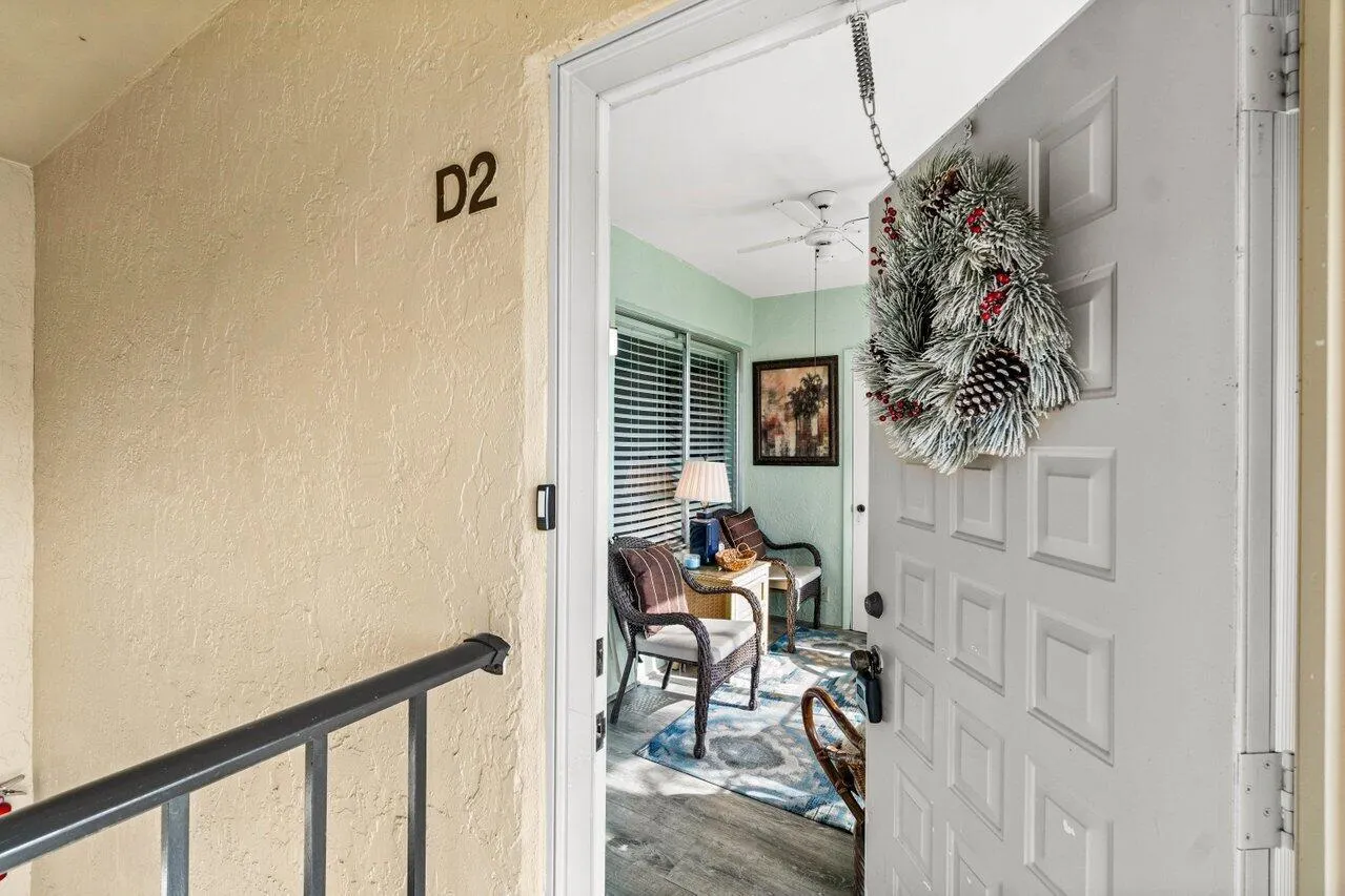 414 Pine Glen Lane, #D-2
