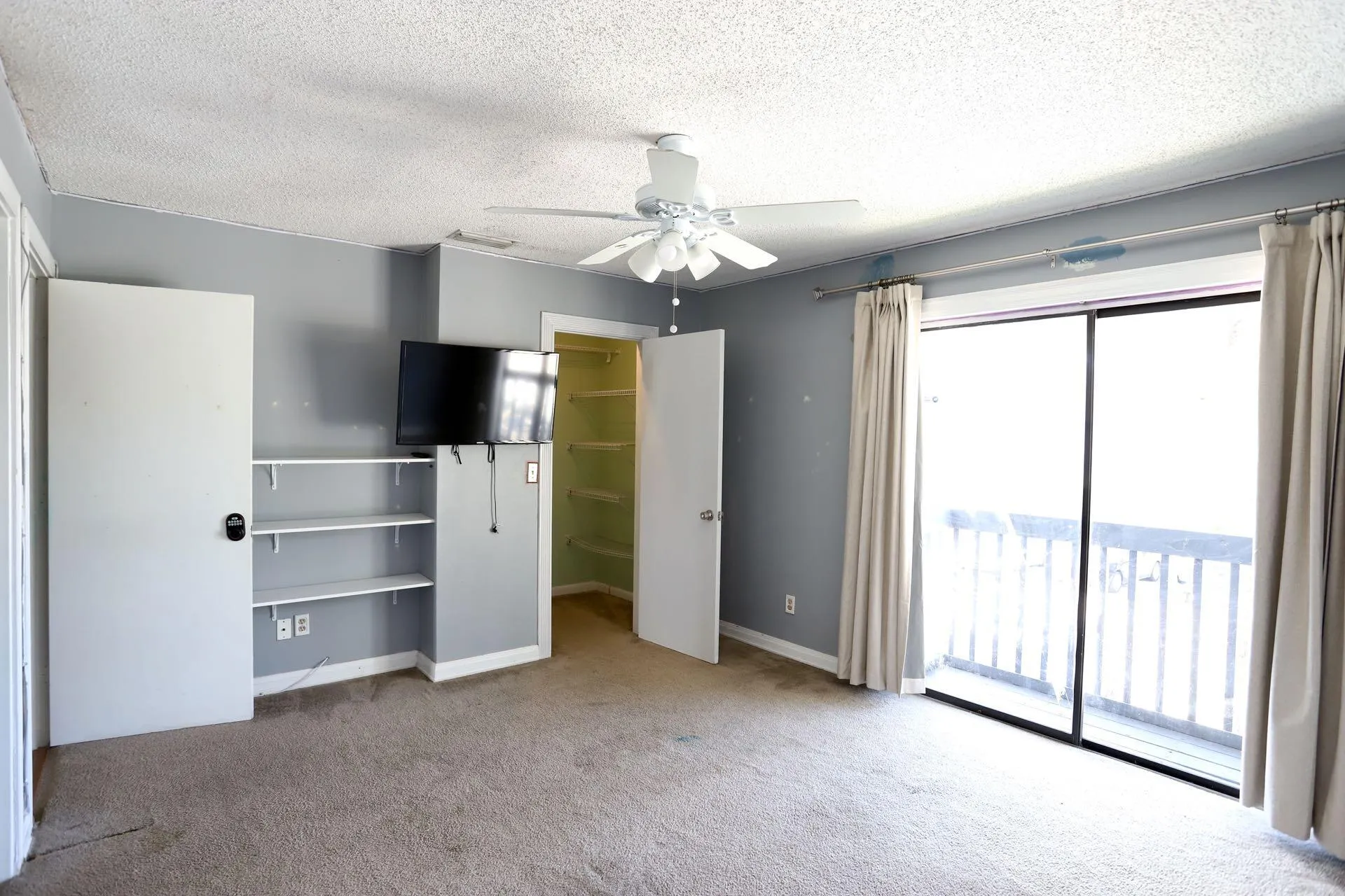 2303 Seaside Drive