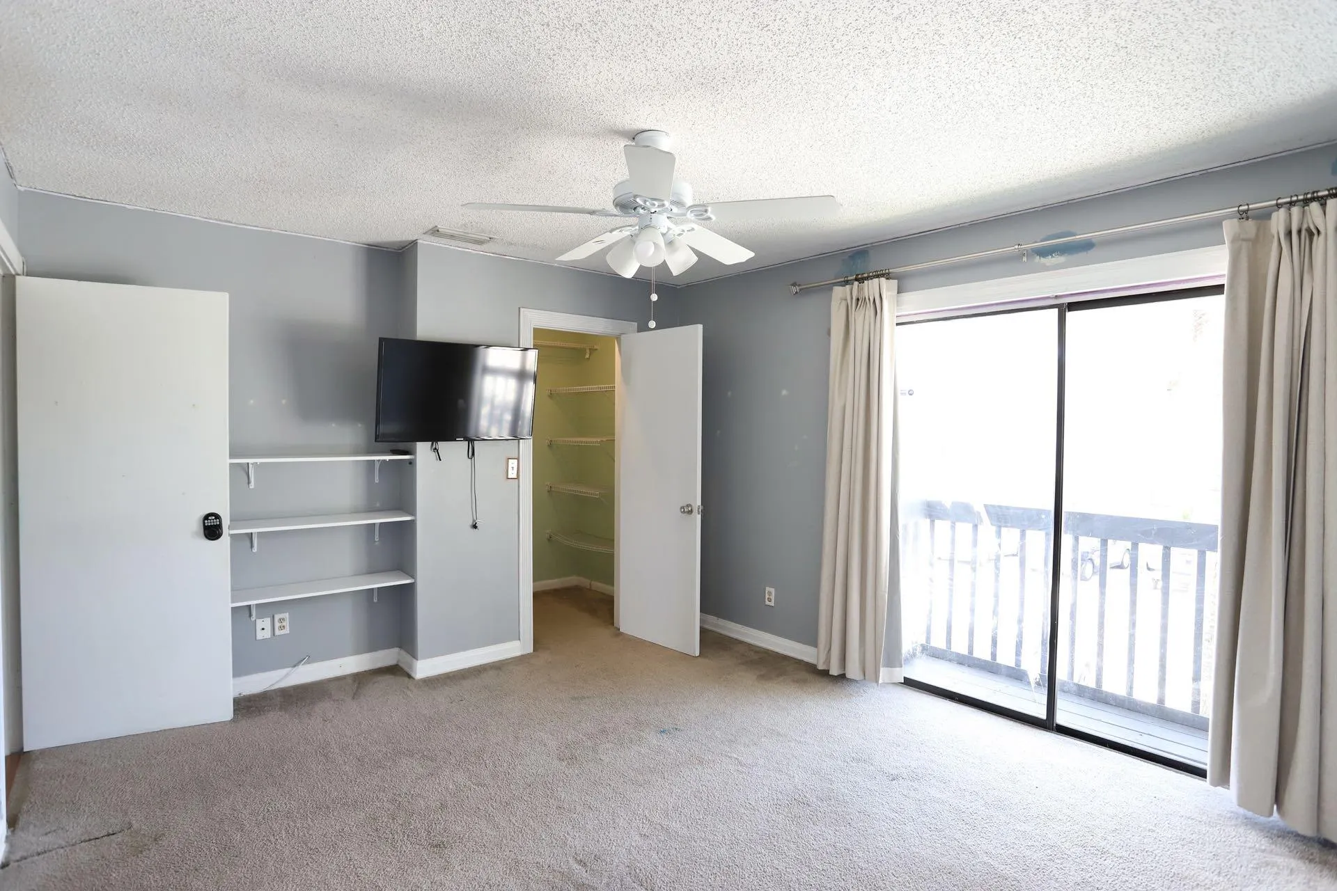 2303 Seaside Drive