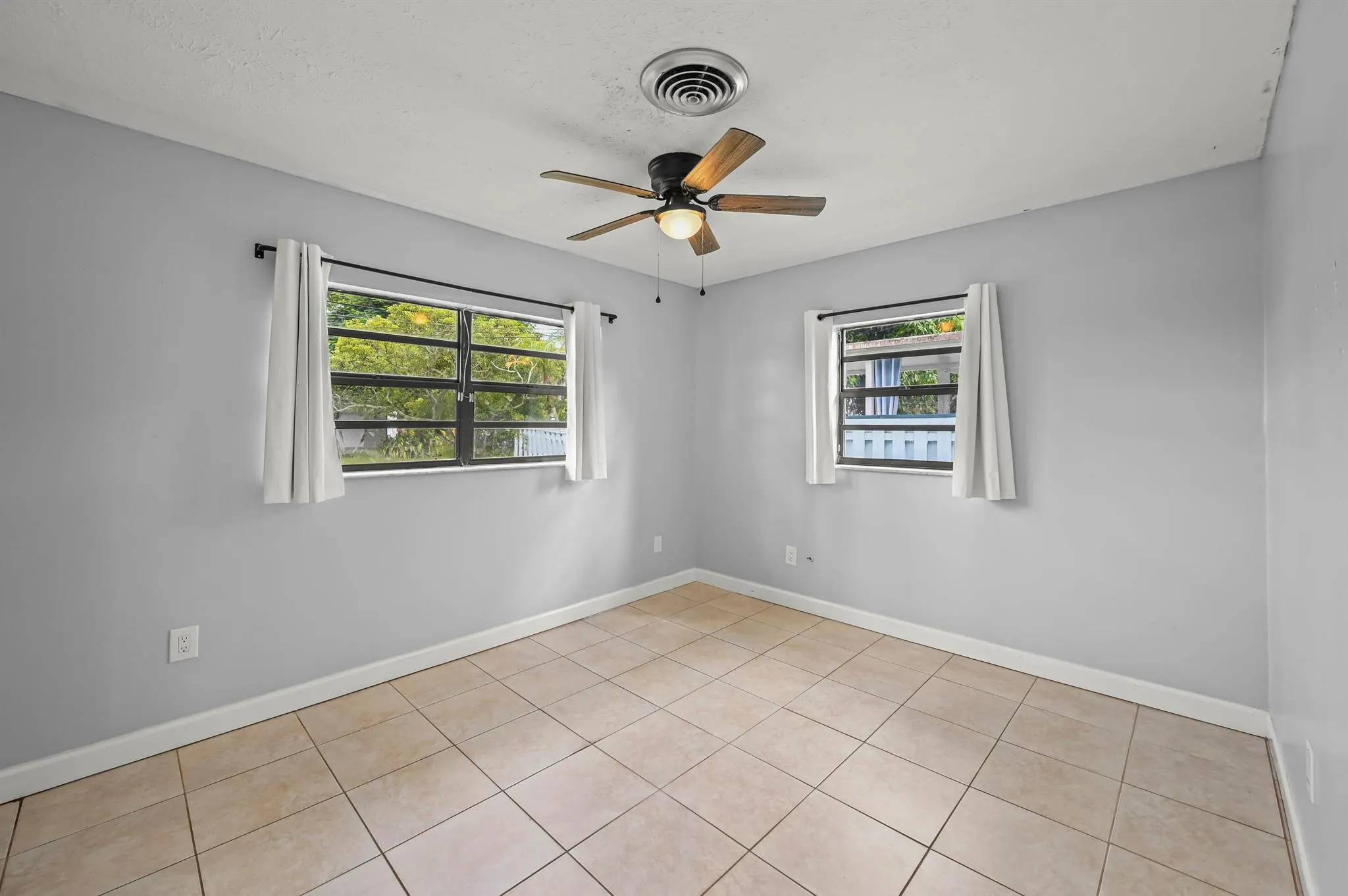 872 SW 30th Street