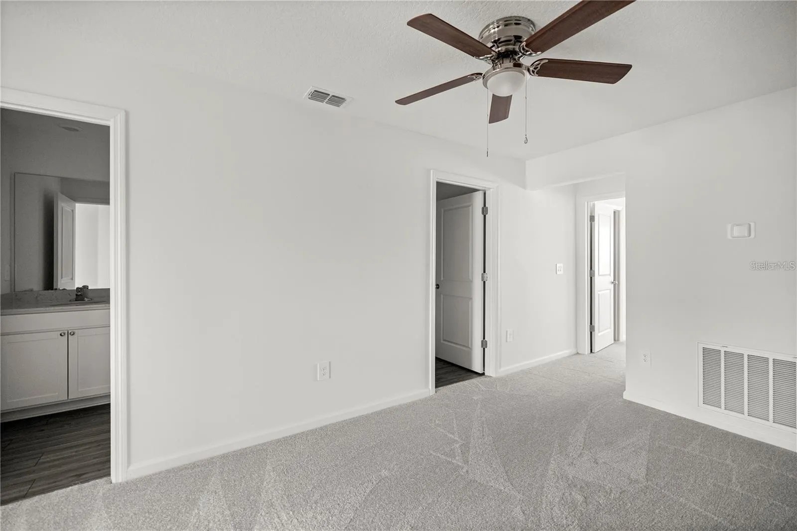4823 SW 81st Loop