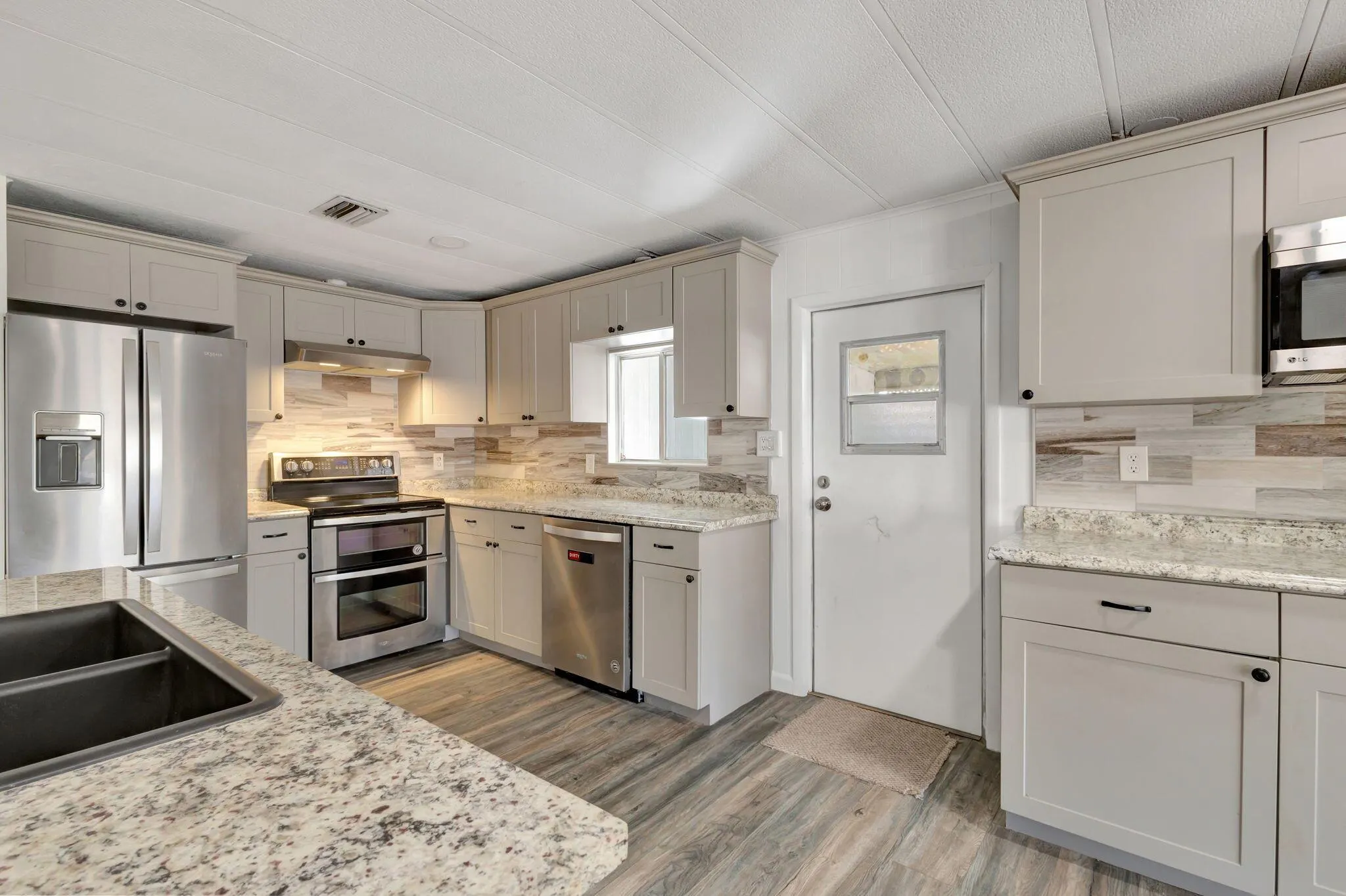 4072 74th Street N, #395